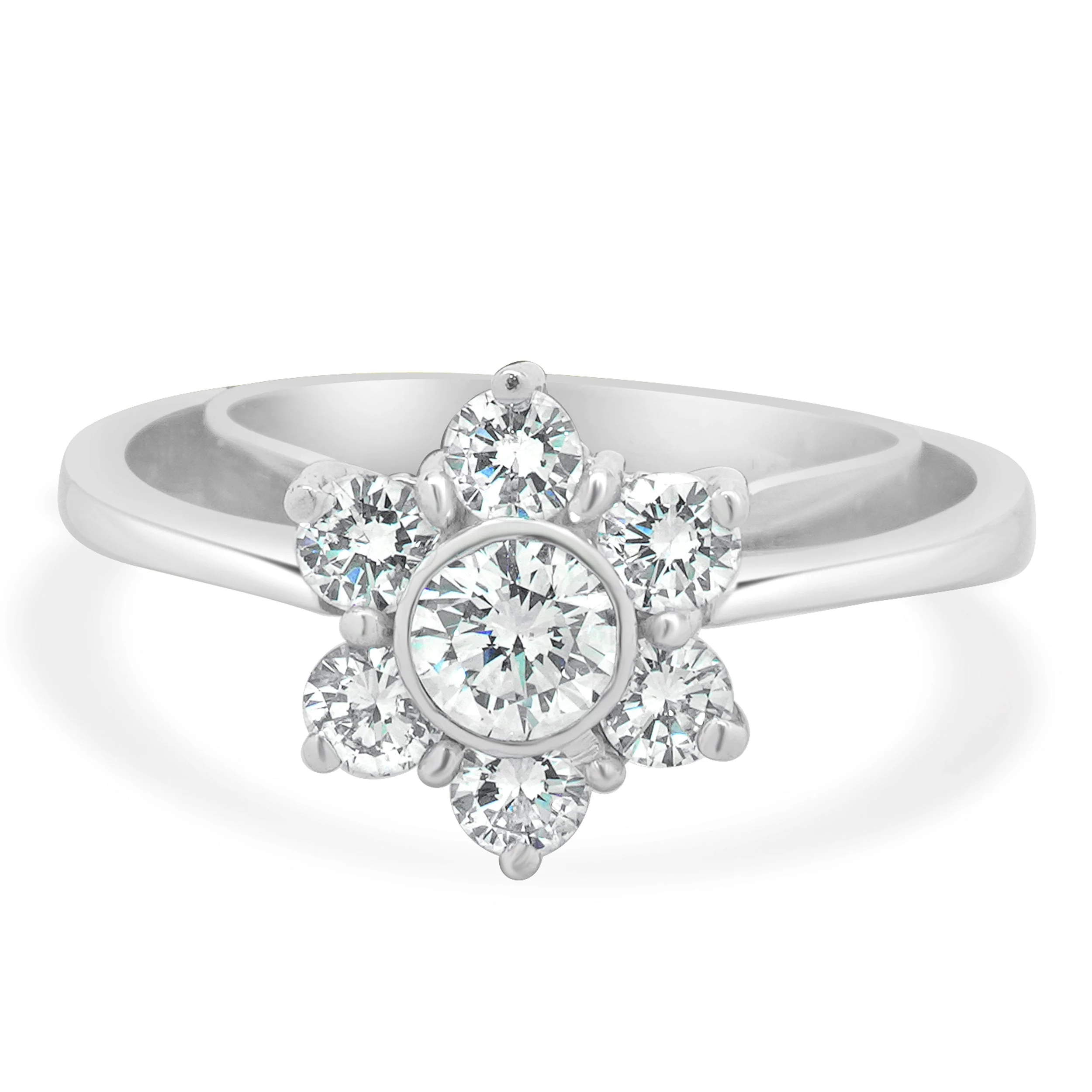 18 Karat White Gold Diamond Flower Ring