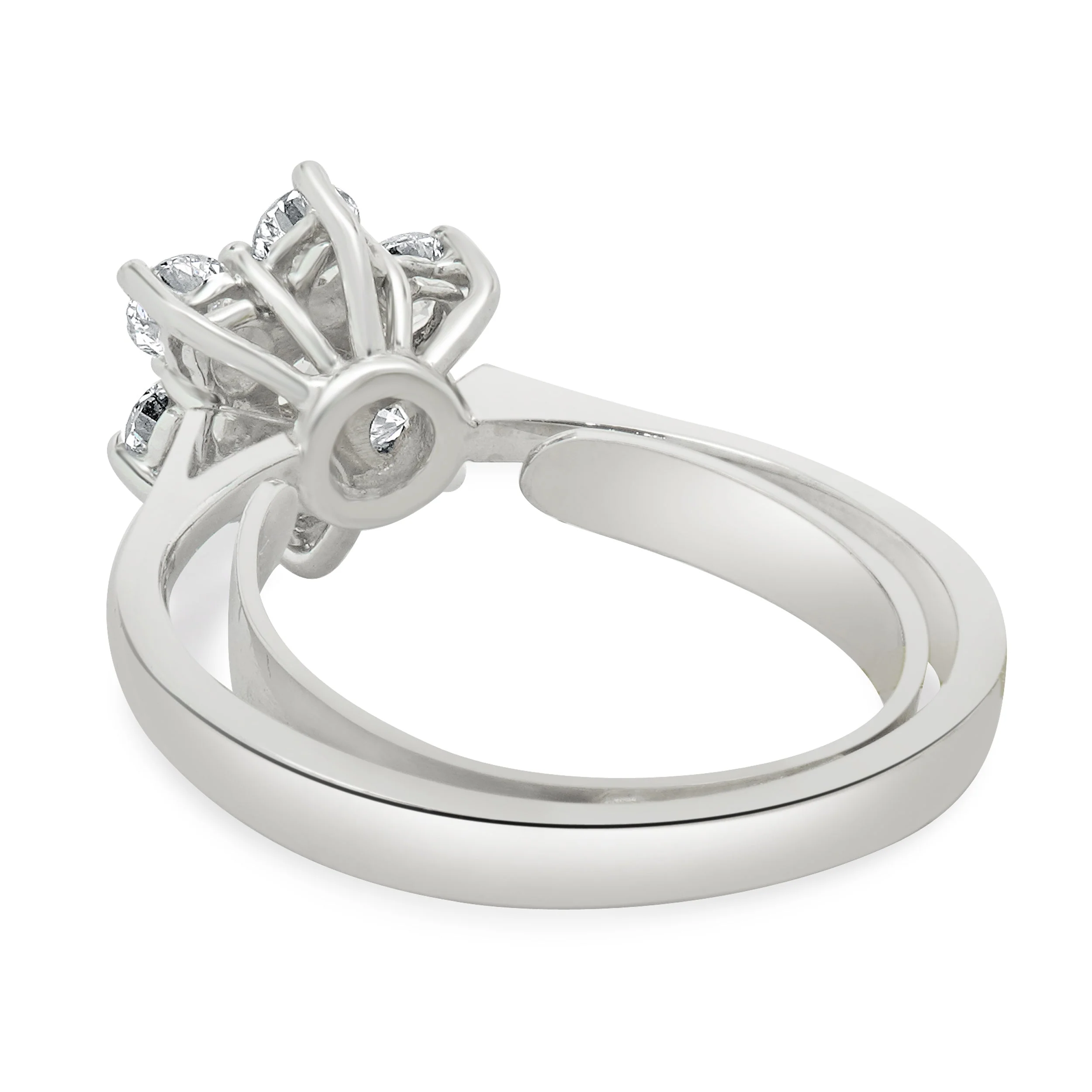 18 Karat White Gold Diamond Flower Ring - Image 3