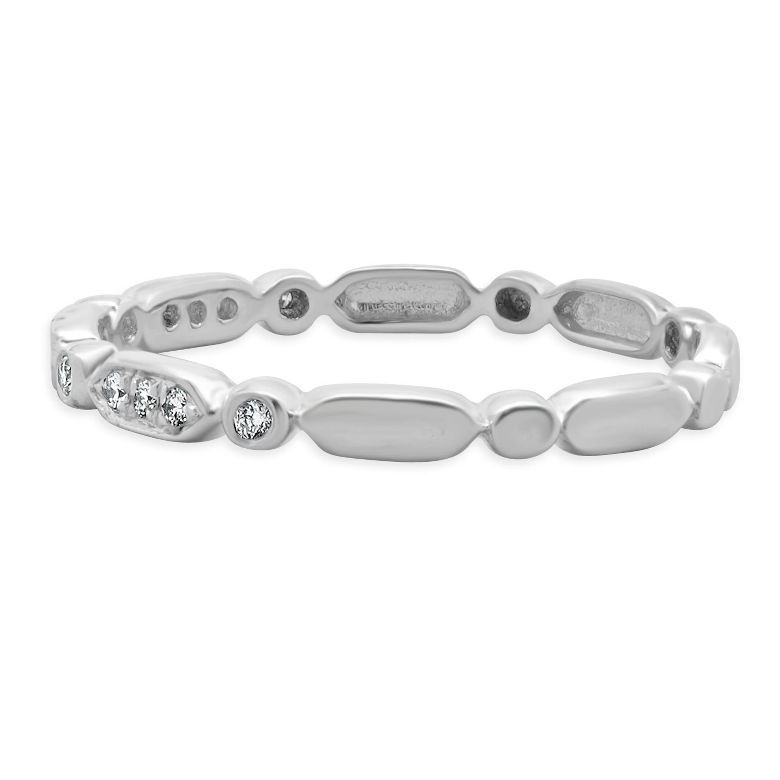18 Karat White Gold Filigree Diamond Band - Image 2