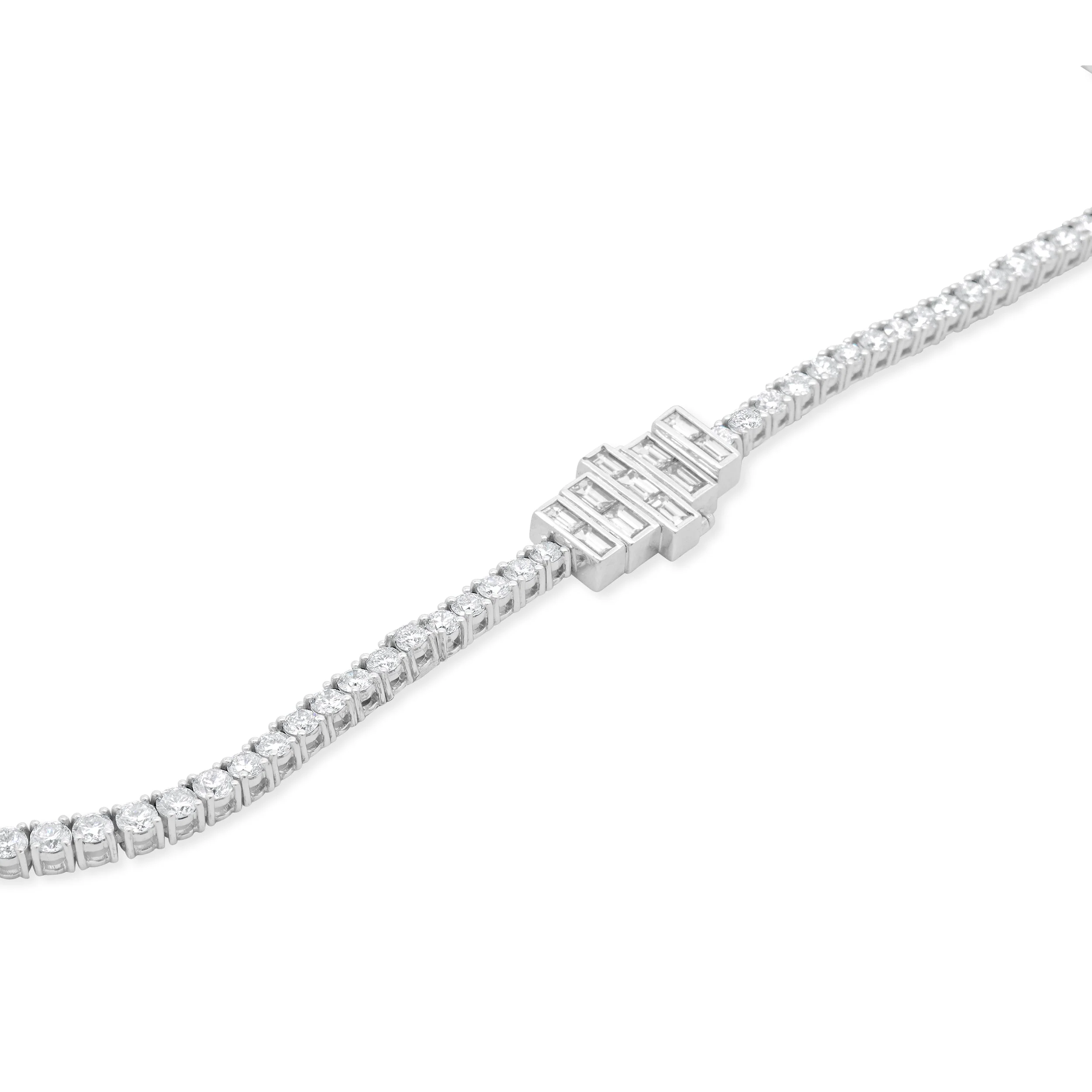 18 Karat White Gold Ornate Round and Emerald Cut Double Row Diamond Necklace - Image 2