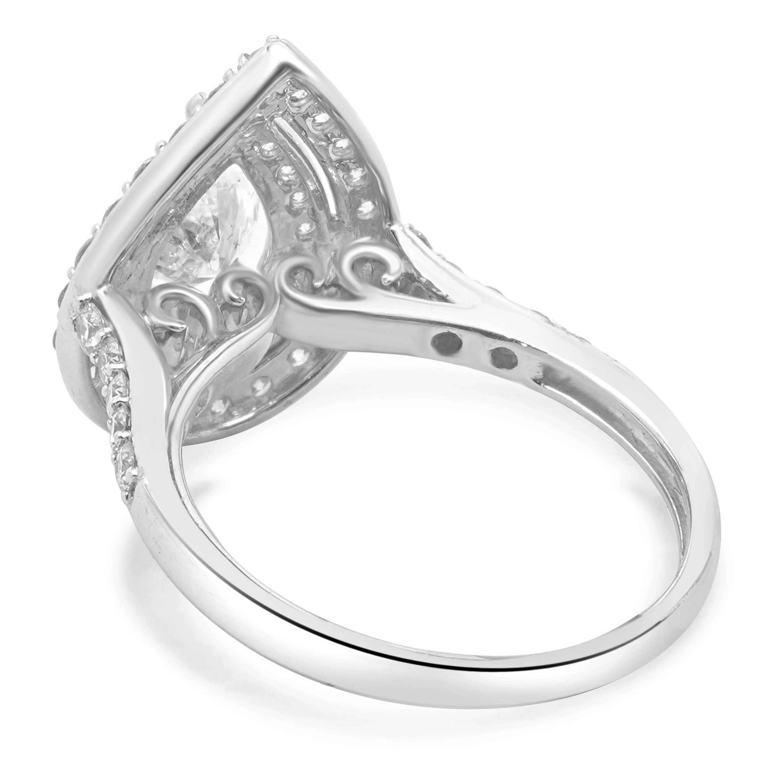 18 Karat White Gold Pear Cut Diamond Engagement Ring - Image 3
