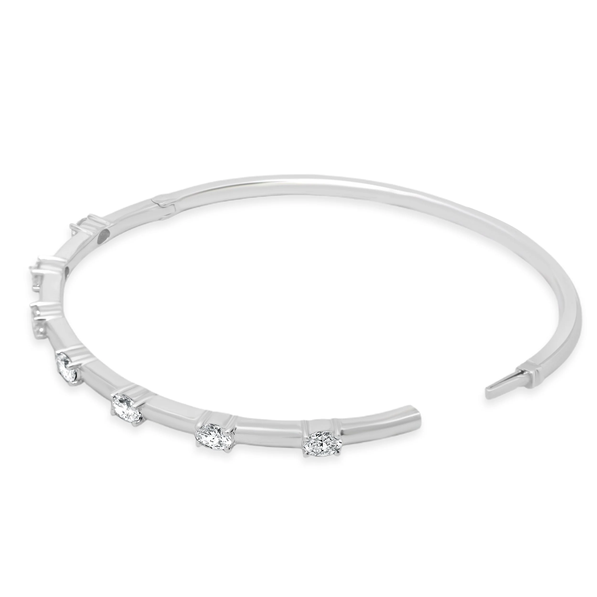 18 Karat White Gold Prong Set Oval Diamond Station Bangle Bracelet 6.5" - Image 4