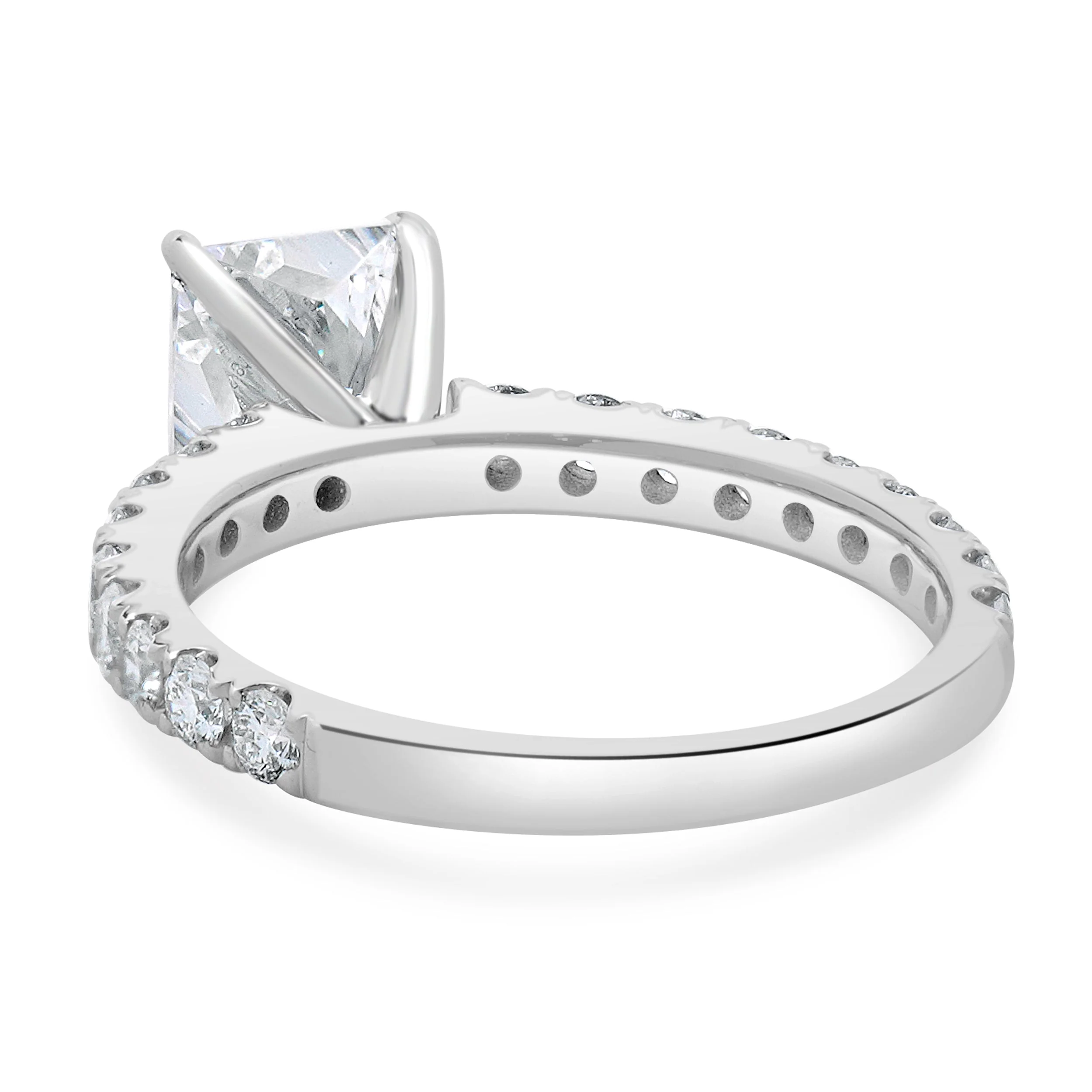 18 Karat White Gold Radiant Cut Diamond Engagement Ring - Image 3