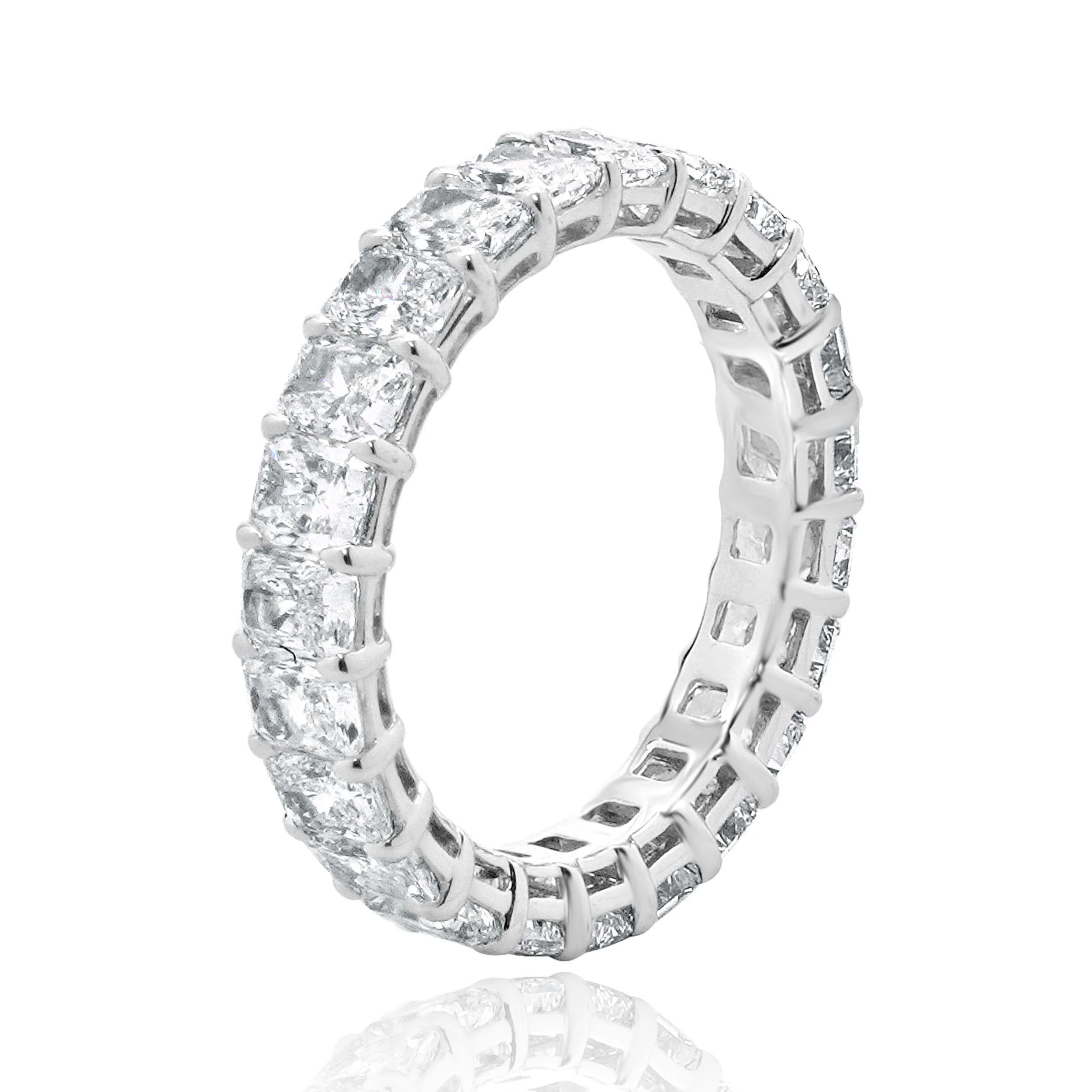 18 Karat White Gold Radiant Cut Diamond Eternity Band - Image 2