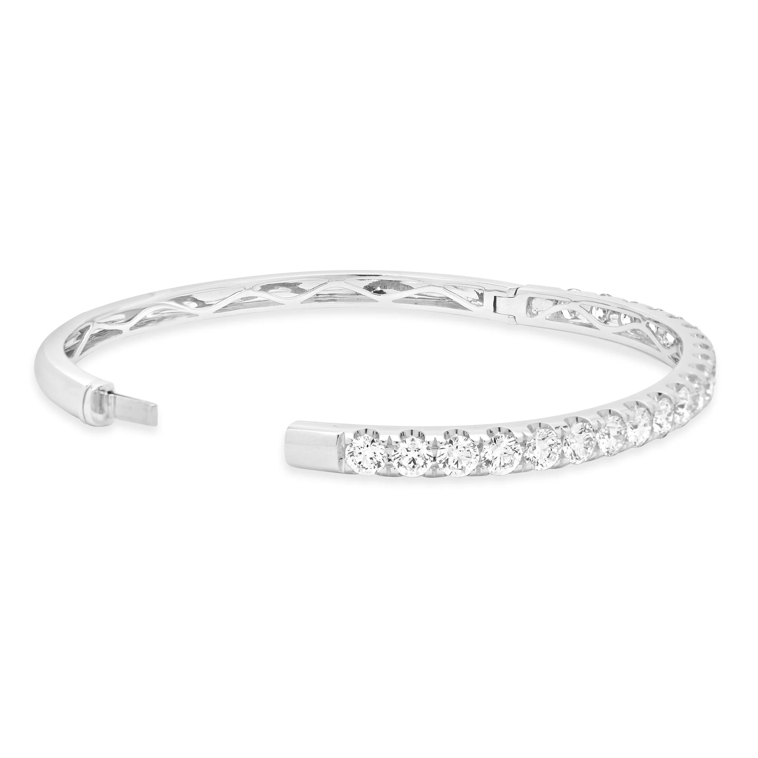 18 Karat White Gold Round Brilliant Cut Diamond Bangle Bracelet - Image 3