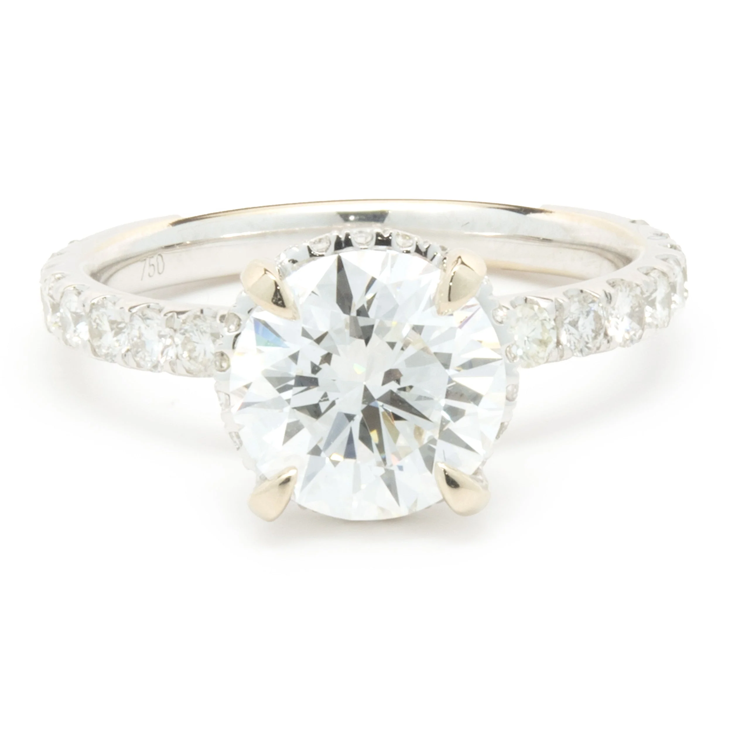 18 Karat White Gold Round Brilliant Cut Diamond Engagement Ring
