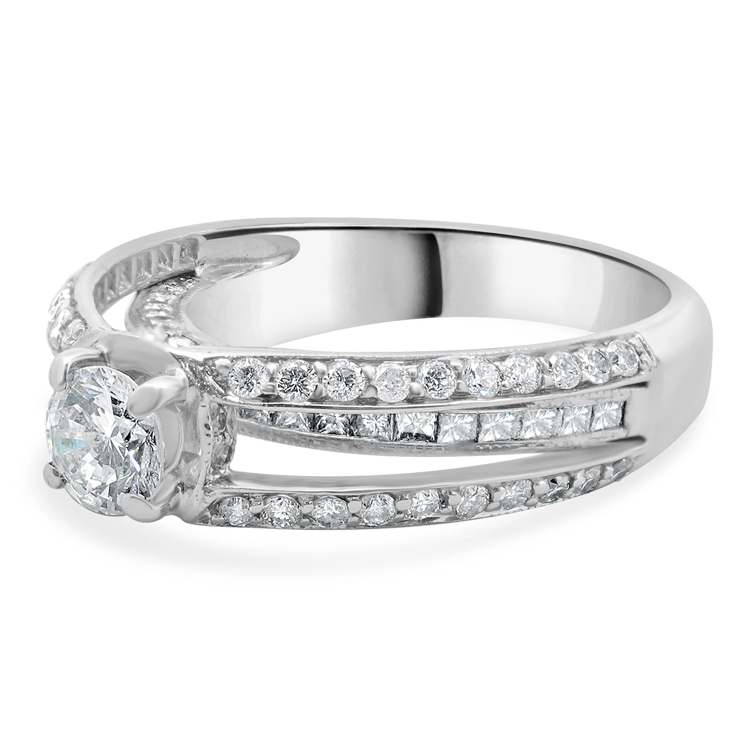 18 Karat White Gold Round Brilliant Cut Diamond Engagement Ring - Image 2