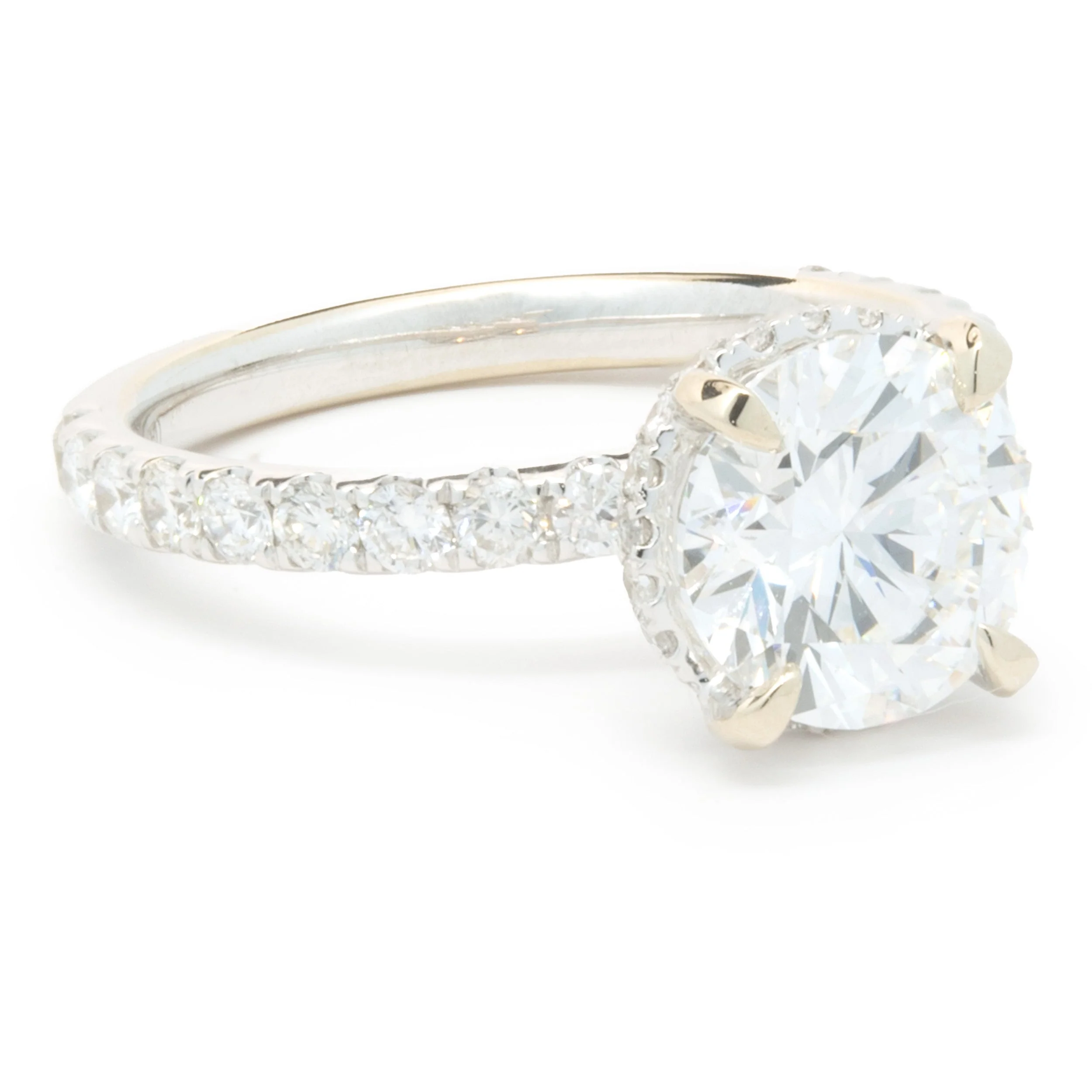 18 Karat White Gold Round Brilliant Cut Diamond Engagement Ring - Image 2