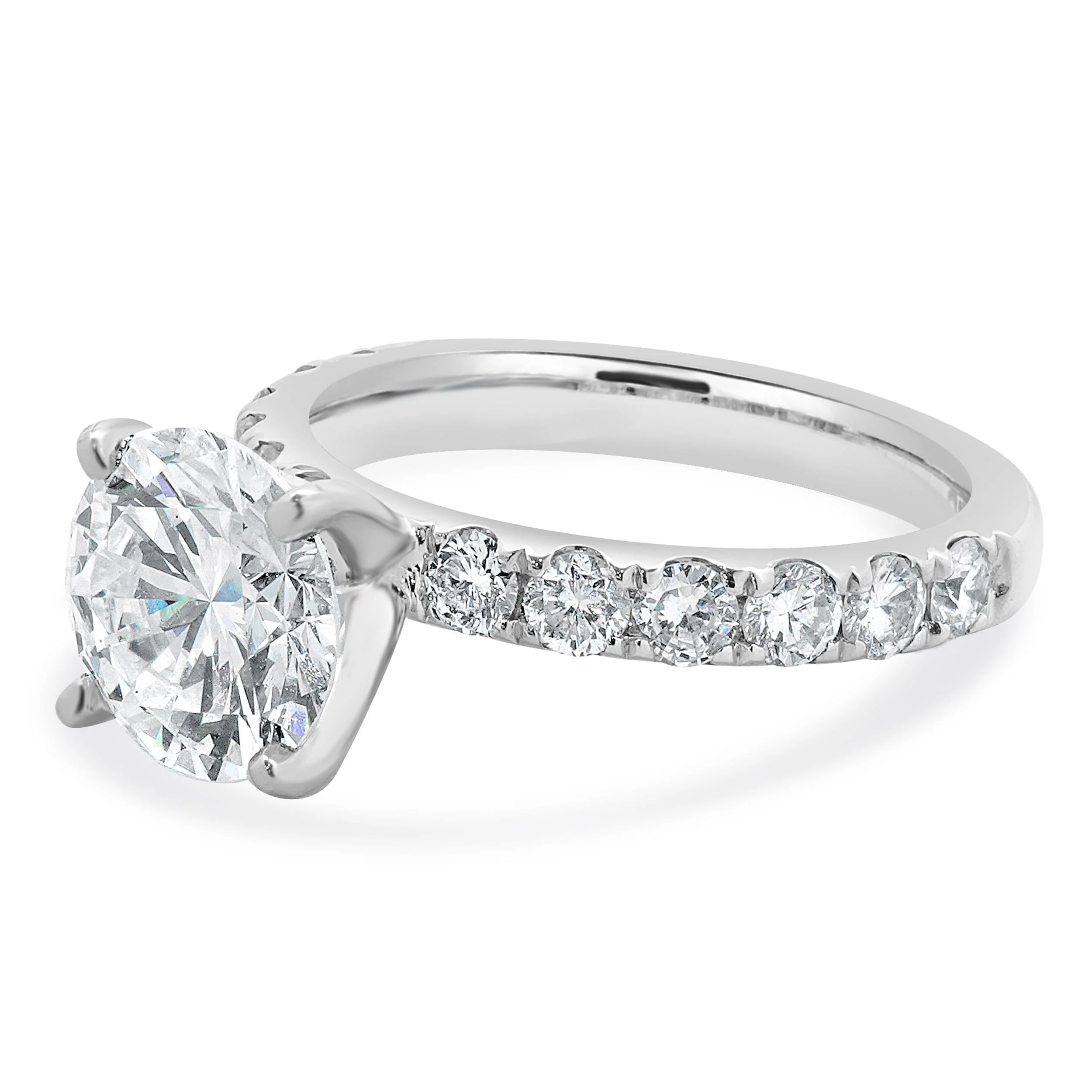 18 Karat White Gold Round Brilliant Cut Diamond Engagement Ring - Image 2
