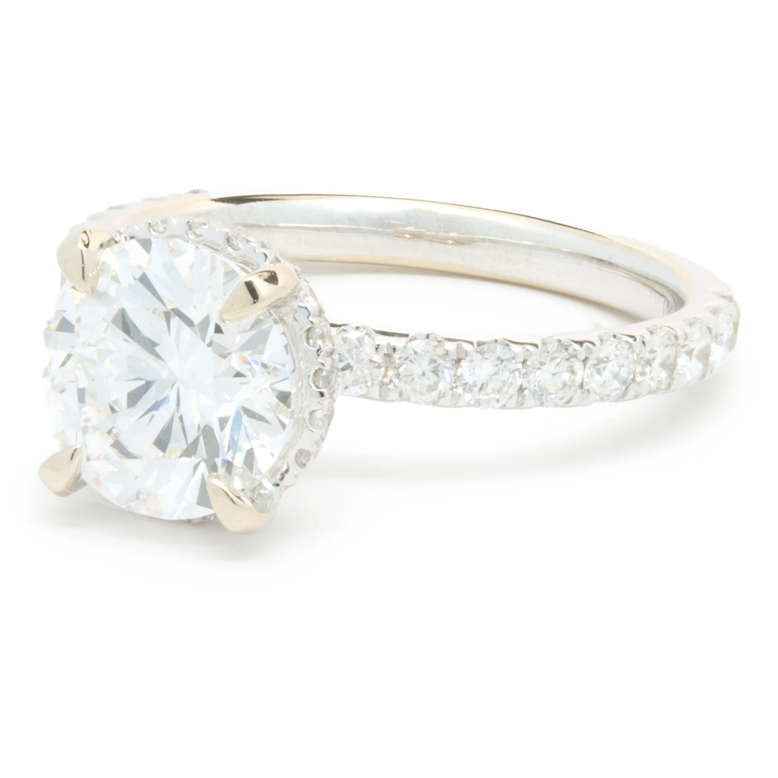 18 Karat White Gold Round Brilliant Cut Diamond Engagement Ring - Image 4