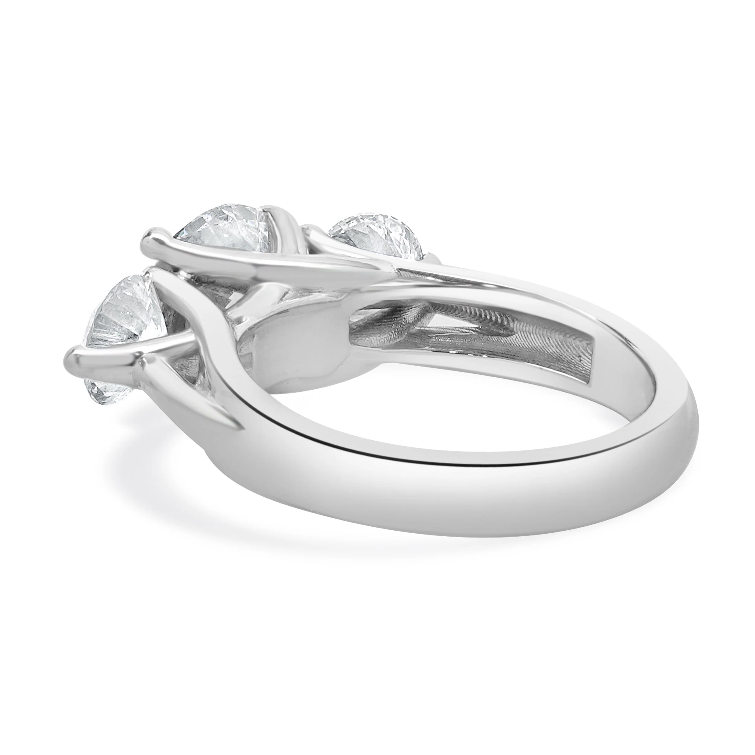 18 Karat White Gold Round Brilliant Cut Three Diamond Engagement Ring - Image 3