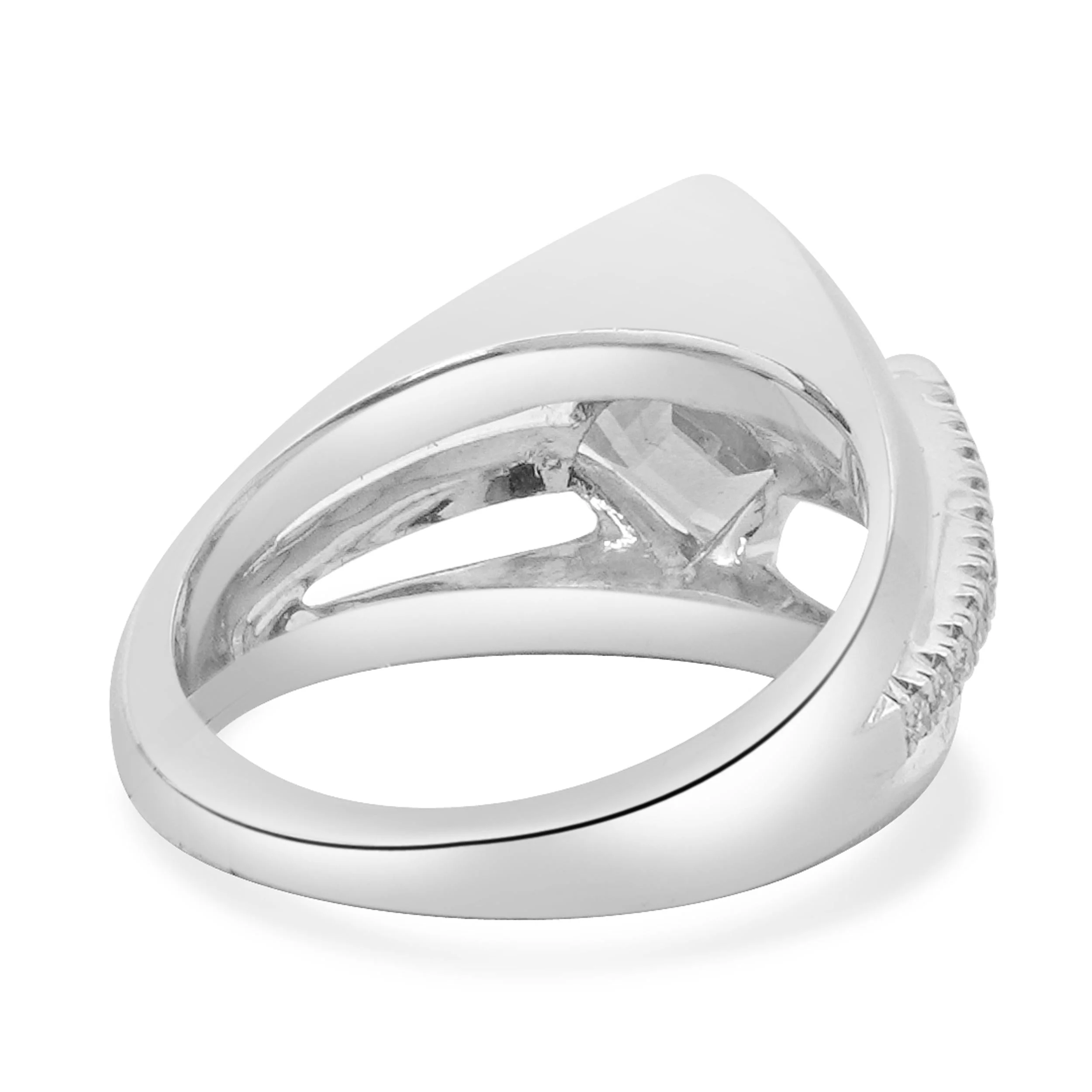 18 Karat White Gold Spessartite Garnet and Diamond Ring - Image 3