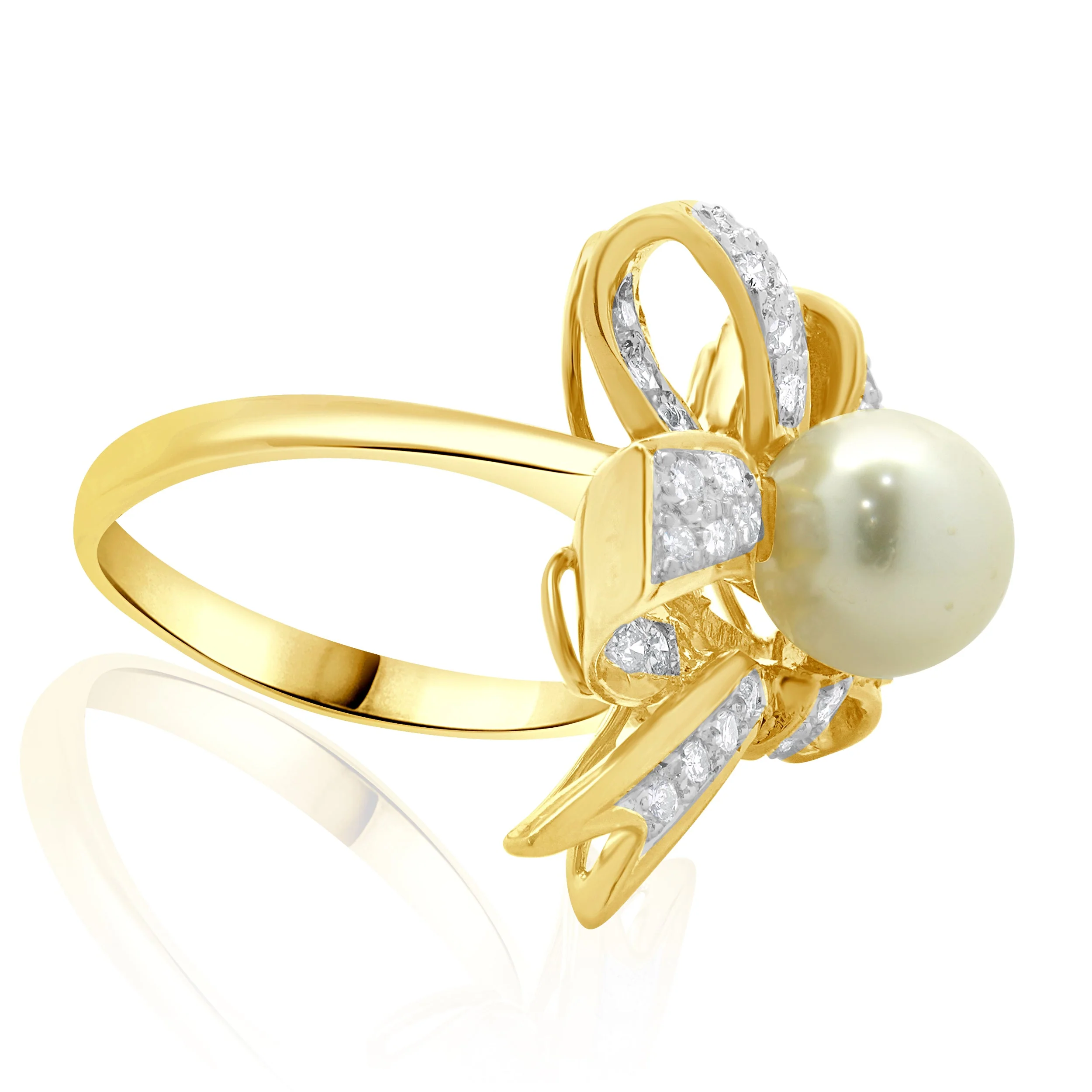 18 Karat Yellow Gold 7MM Pearl and Diamond Vintage Bow Ring - Image 3