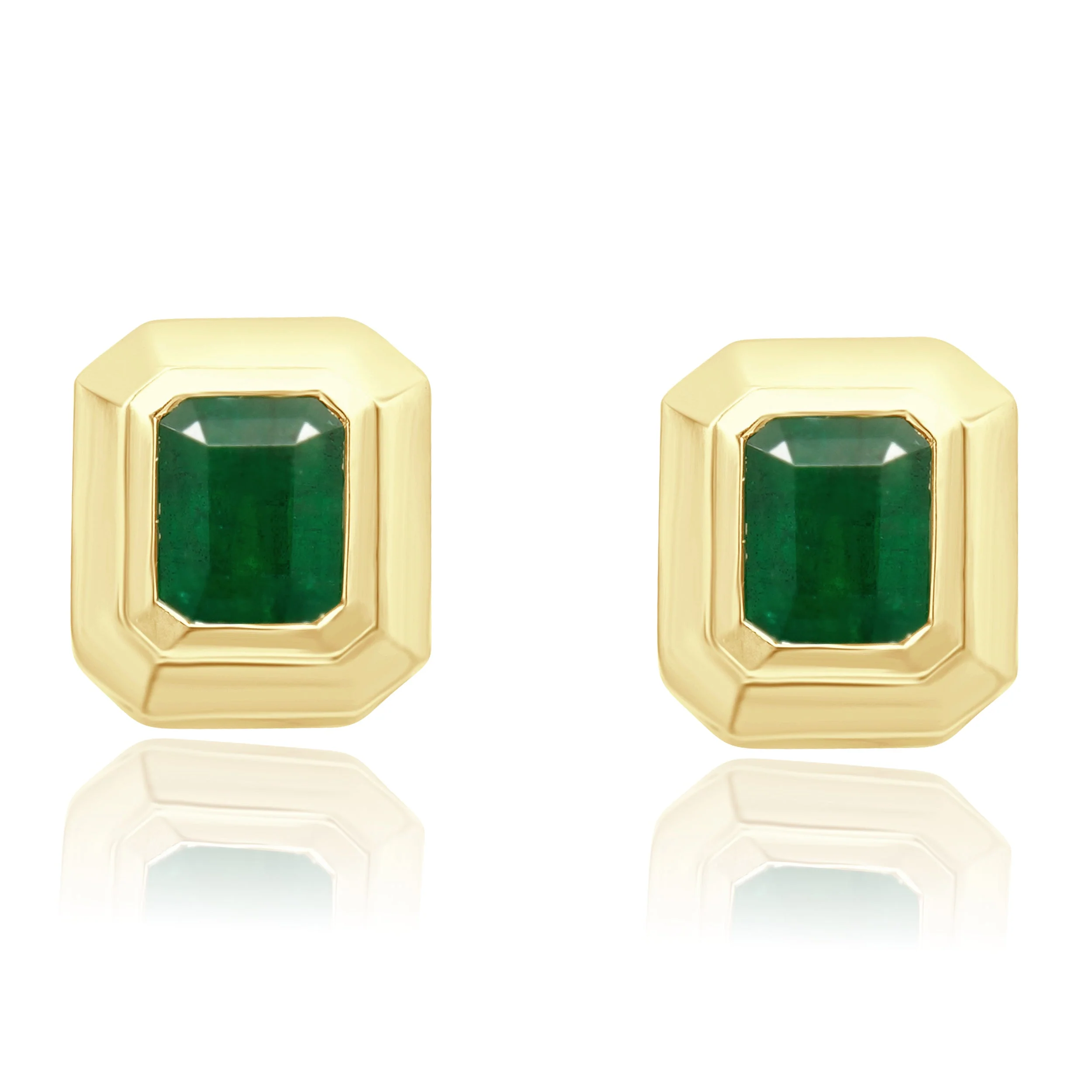 18 Karat Yellow Gold Bezel Set Emerald Cut Emerald Stud Earrings