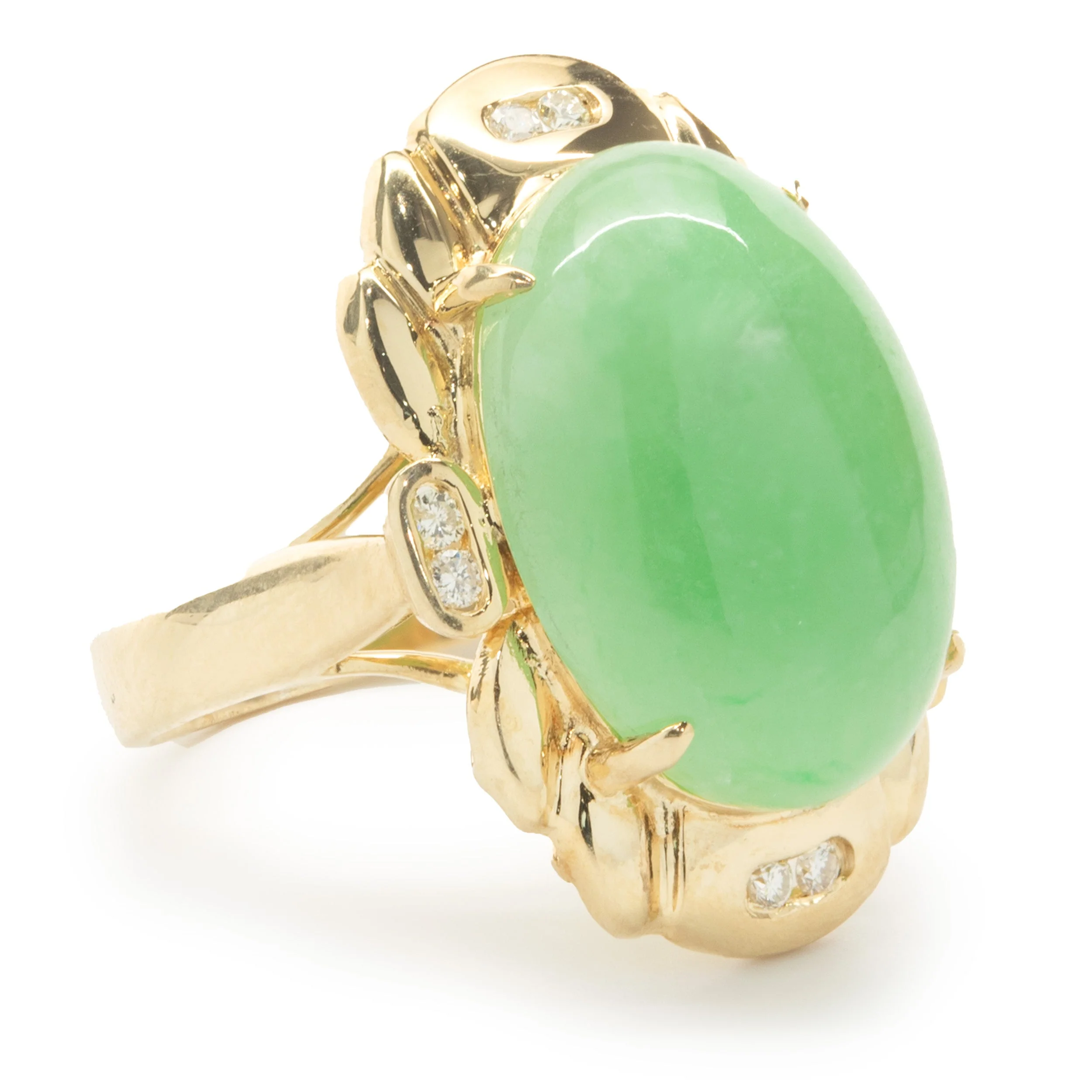 18 Karat Yellow Gold Cabachon Cut Jade and Diamond - Image 2