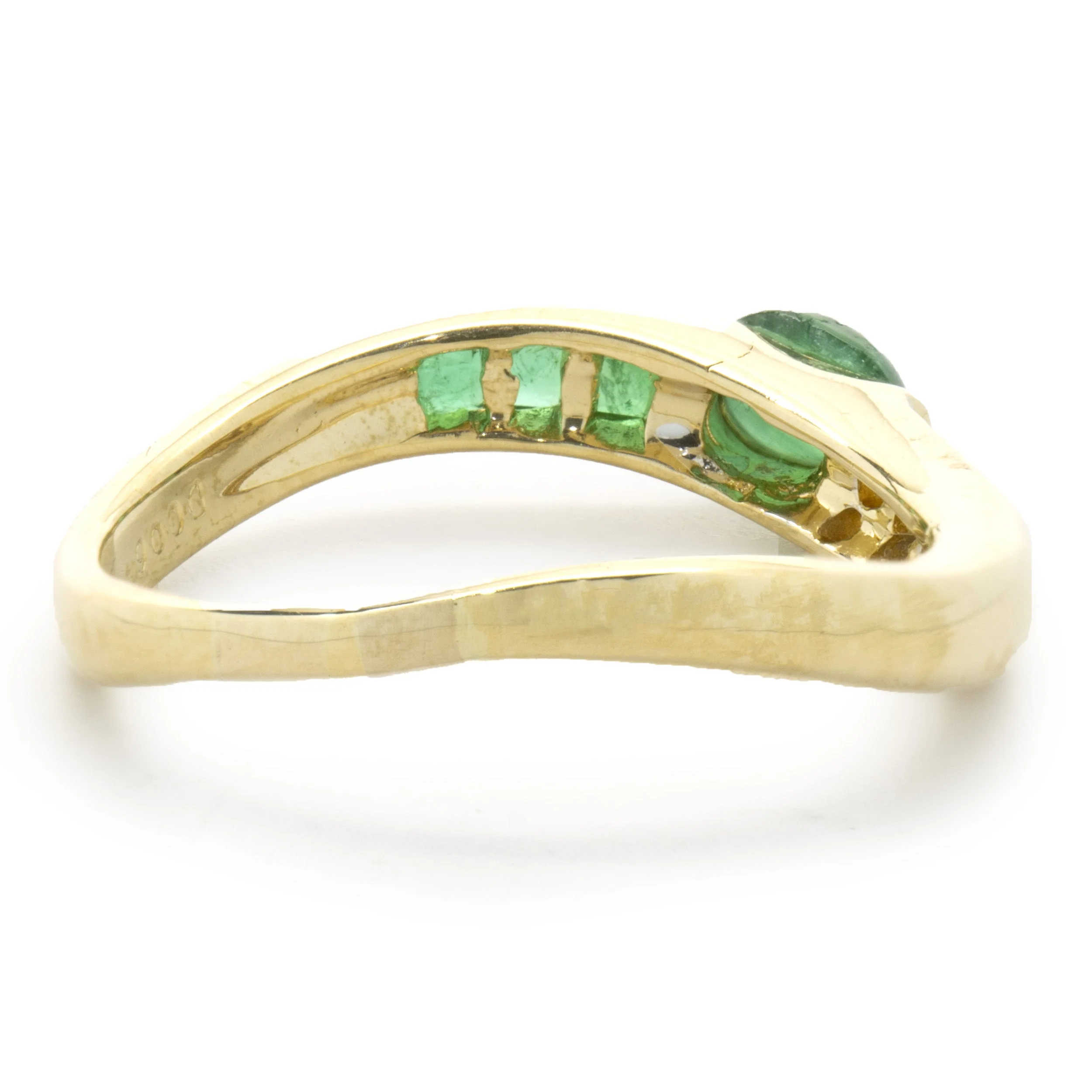 18 Karat Yellow Gold Cabochon Emerald and Diamond Ring - Image 4