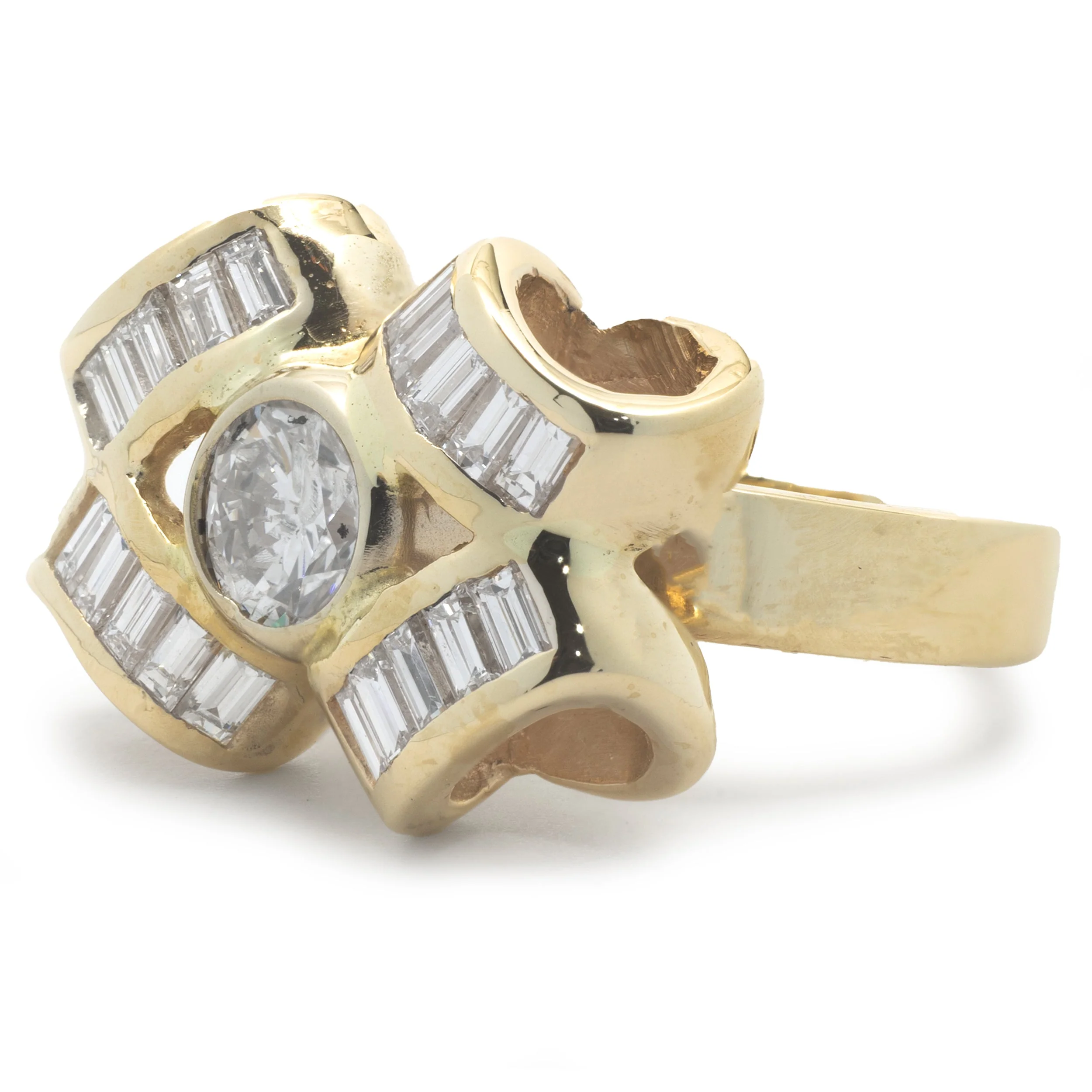 18 Karat Yellow Gold Diamond Bow Ring - Image 3