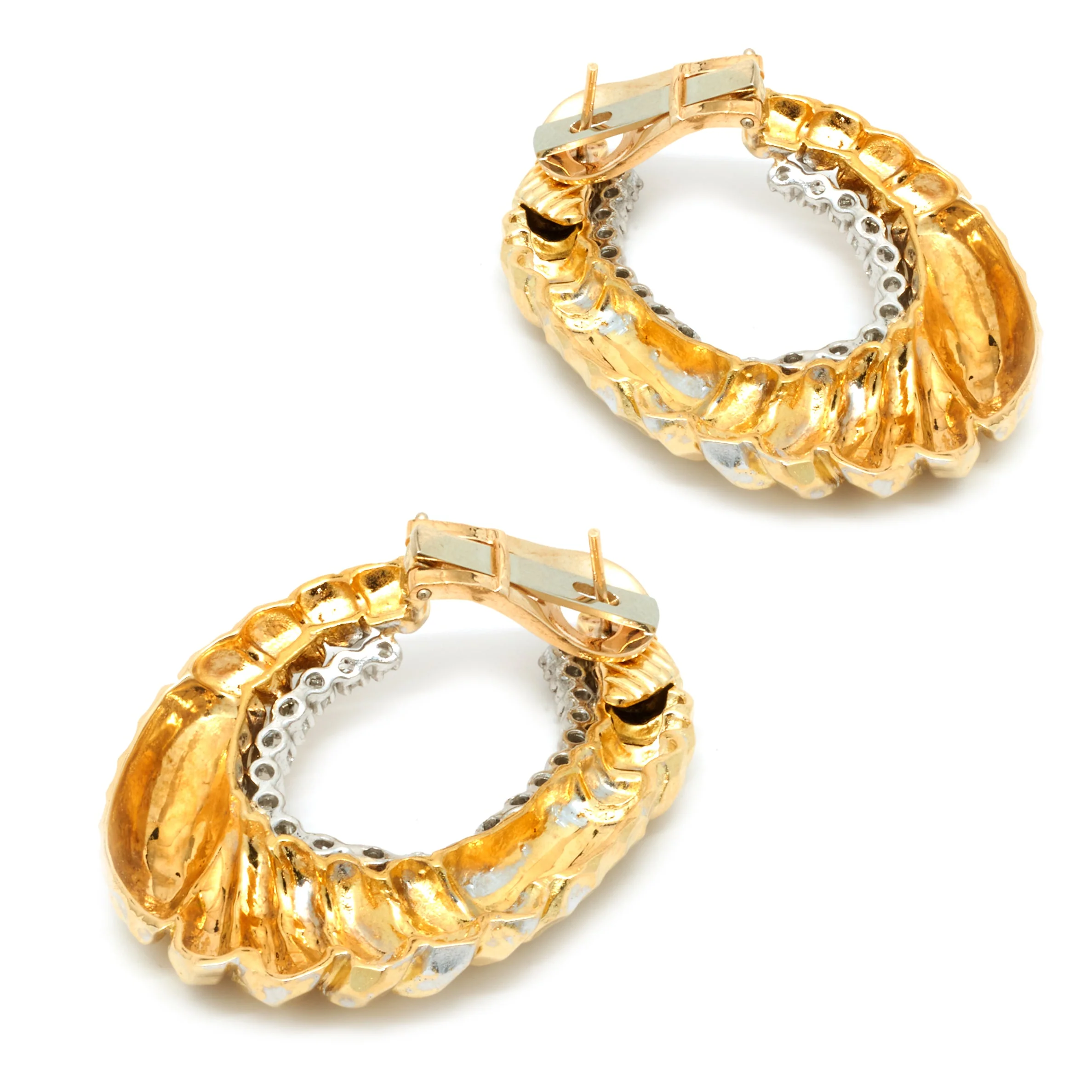 18 Karat Yellow Gold Faceted Ornate Diamond Oval Earrings - Image 3