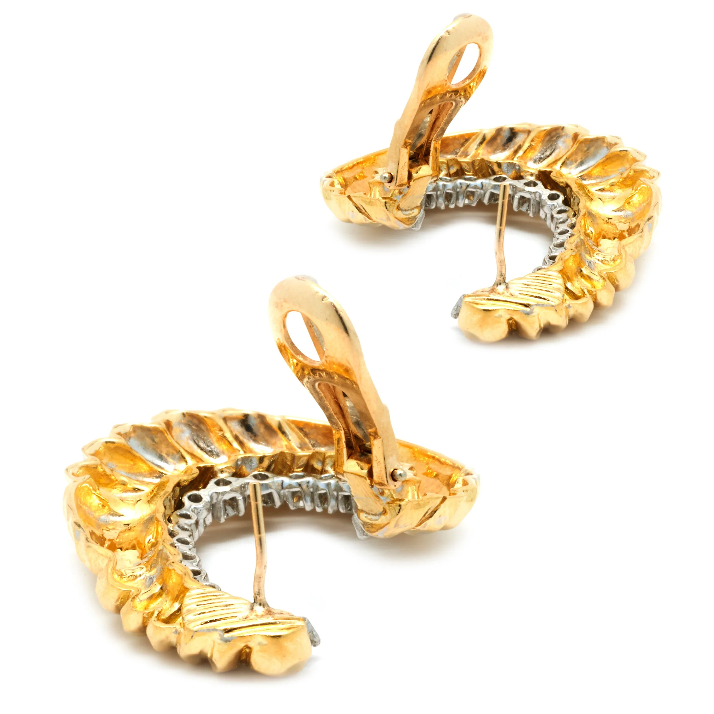 18 Karat Yellow Gold Faceted Ornate Diamond Oval Earrings - Image 4