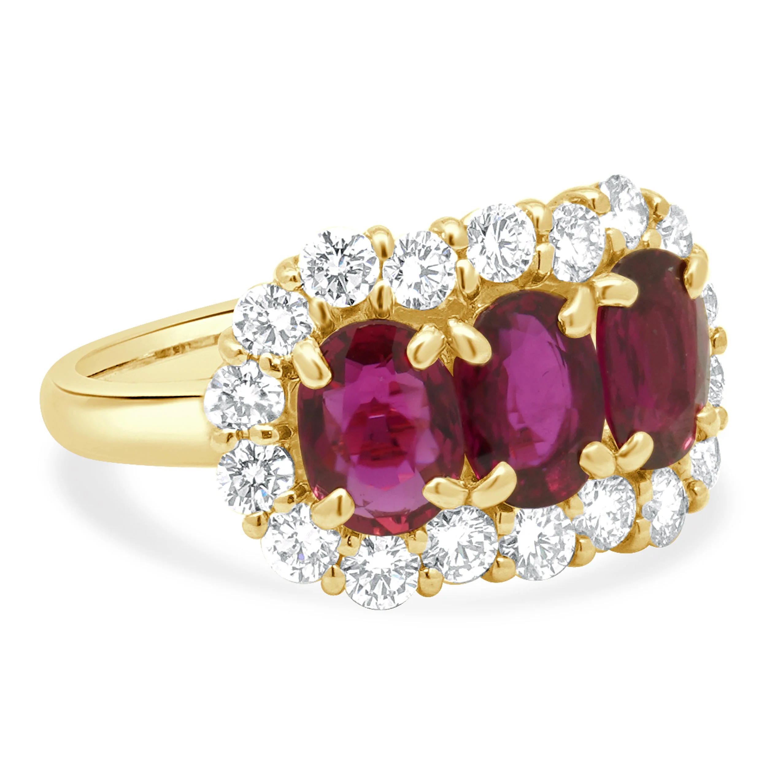 18 Karat Yellow Gold GIA Certified Oval Ruby and Round Diamond Halo Ring - Image 3