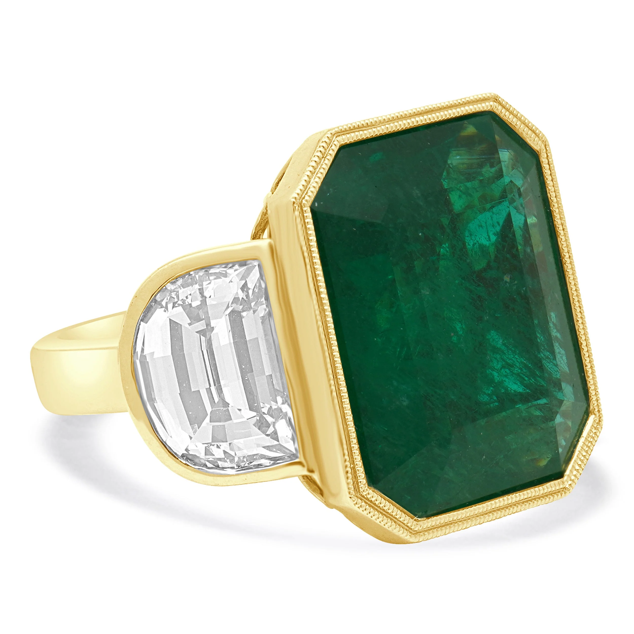 18 Karat Yellow Gold Hana Emerald & Diamond Ring - Image 4