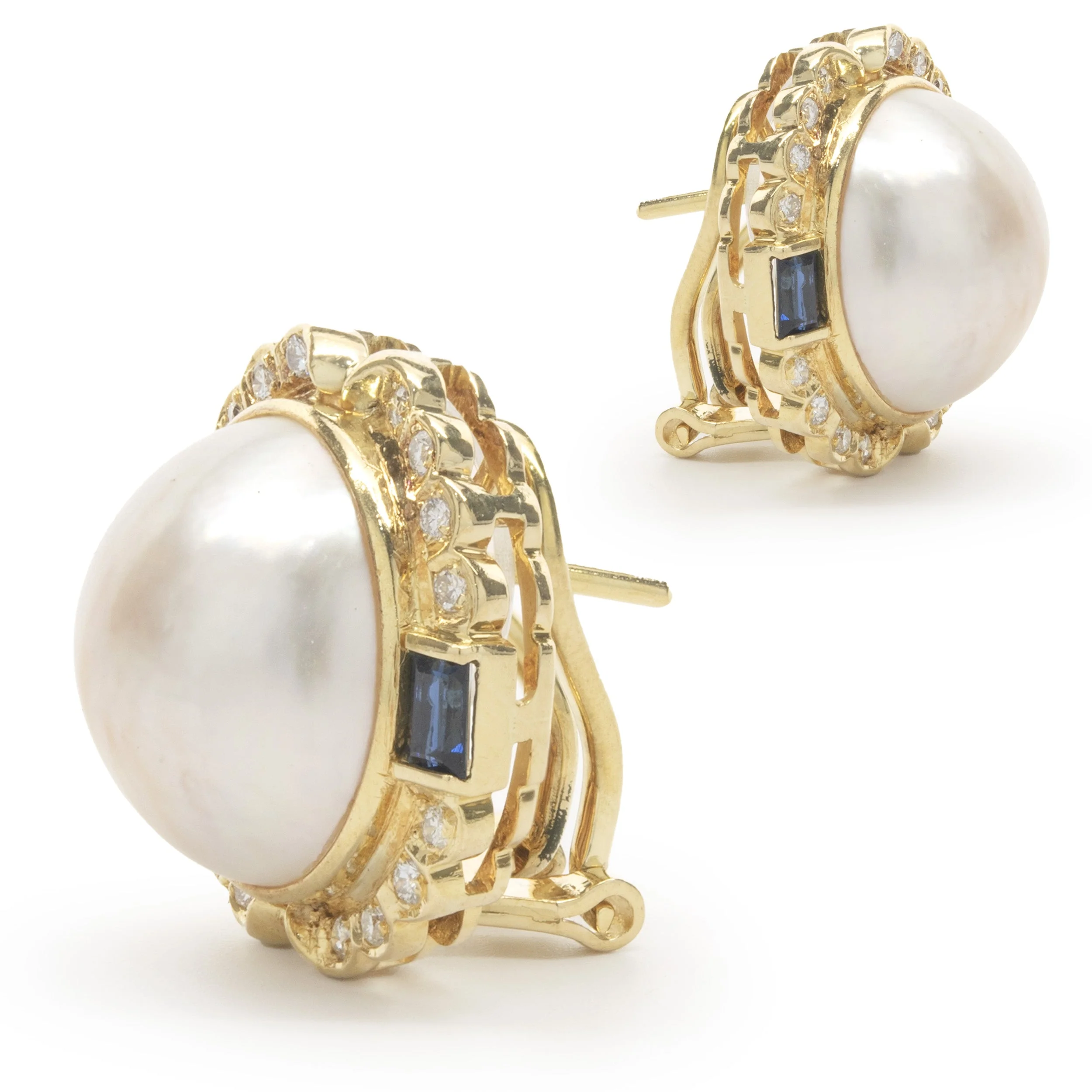 18 Karat Yellow Gold Mabe Pearl, Diamond and Sapphire Earrings - Image 4