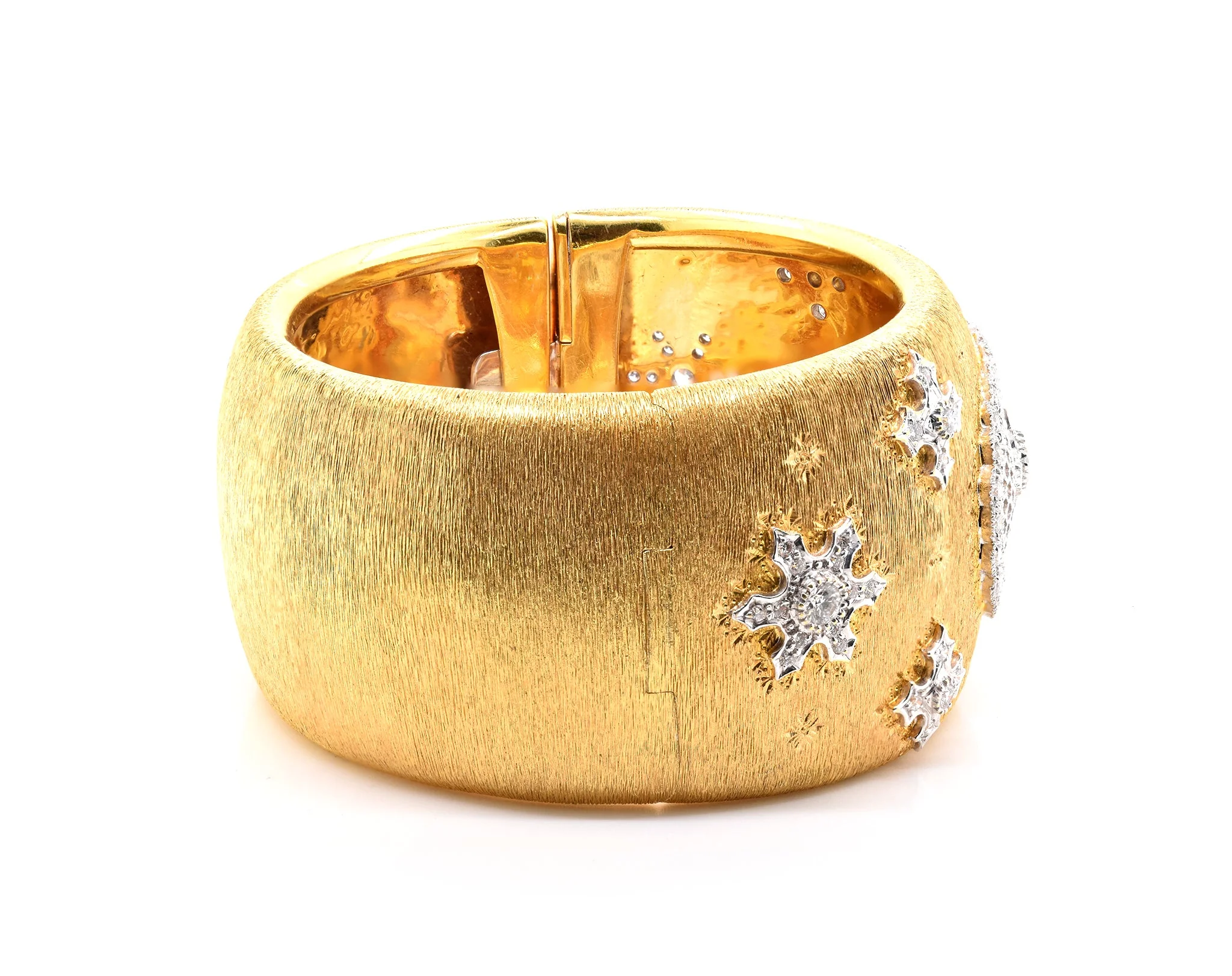 18 Karat Yellow Gold Wide Vintage Diamond Snowflake Cuff Bracelet - Image 2