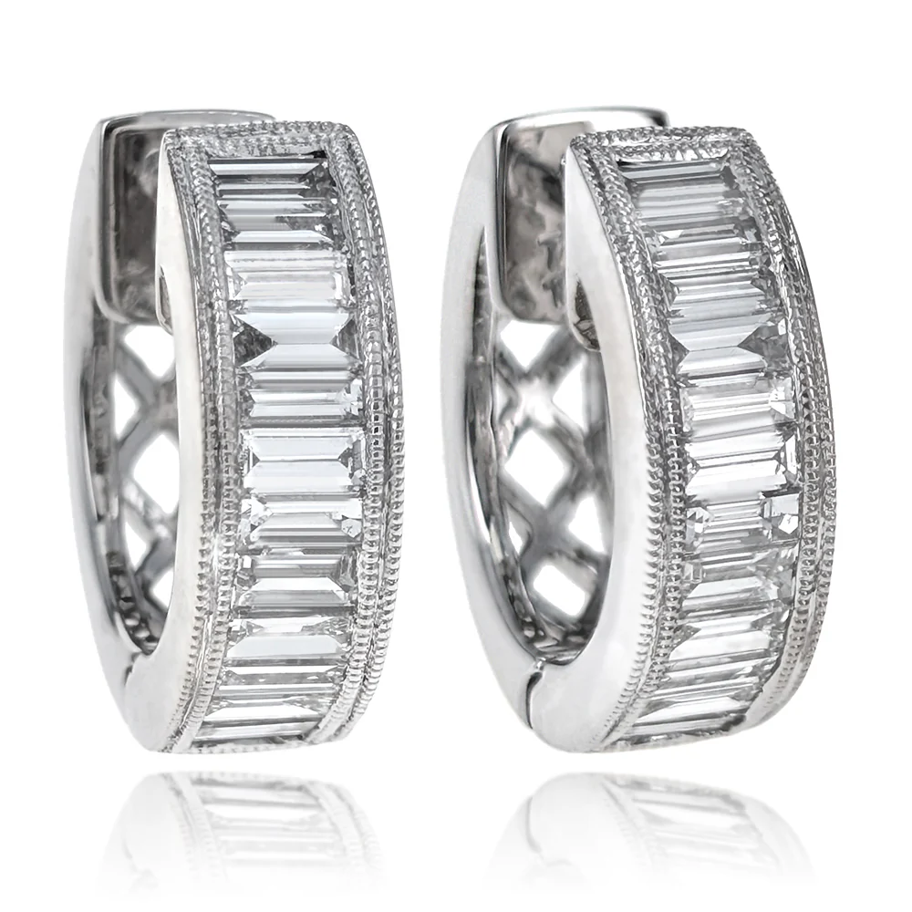 18K White Gold Baguette Cut Diamond Huggie Earrings
