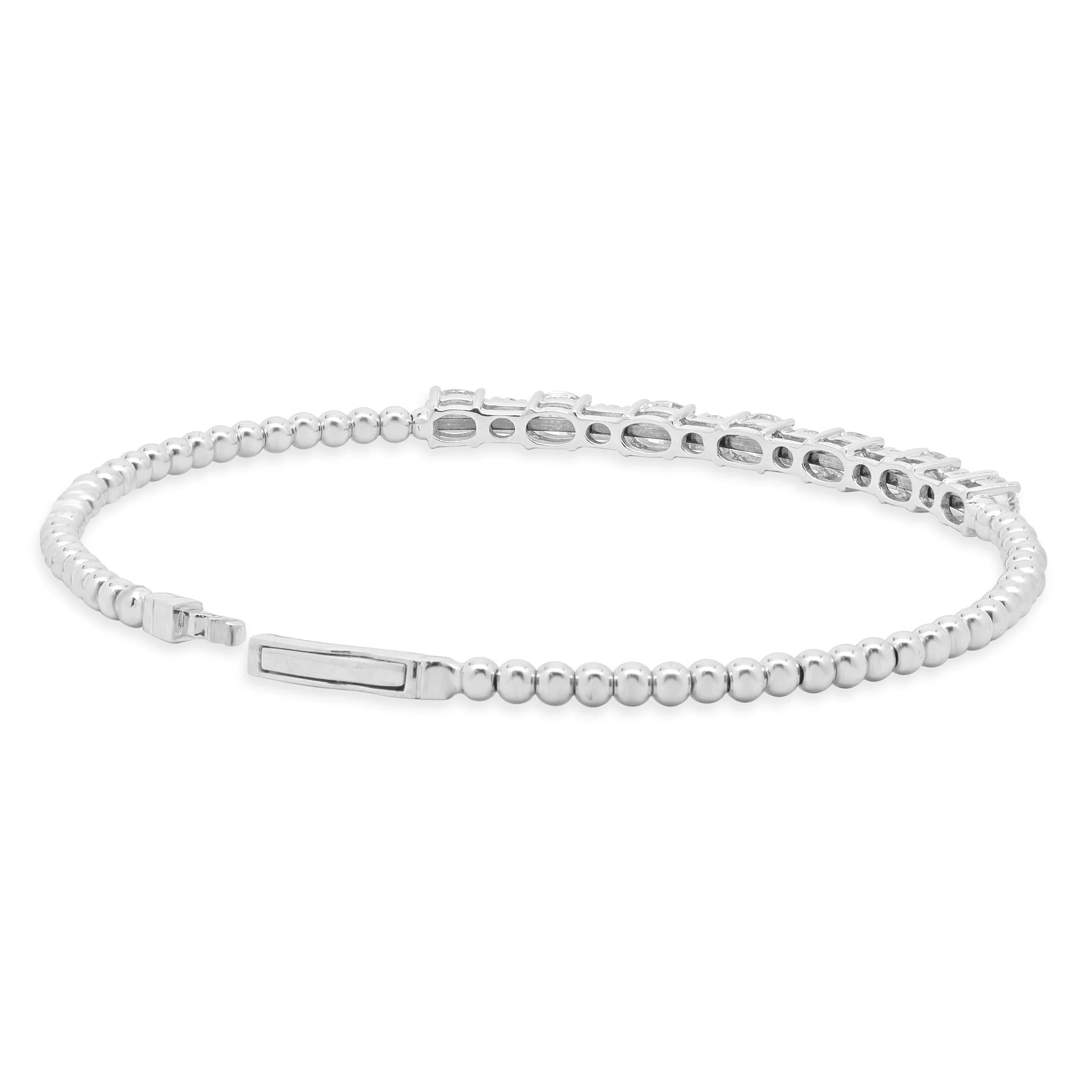 18K White Gold Oval and Round Cut Alternating Diamond Flex Bracelet - Image 4