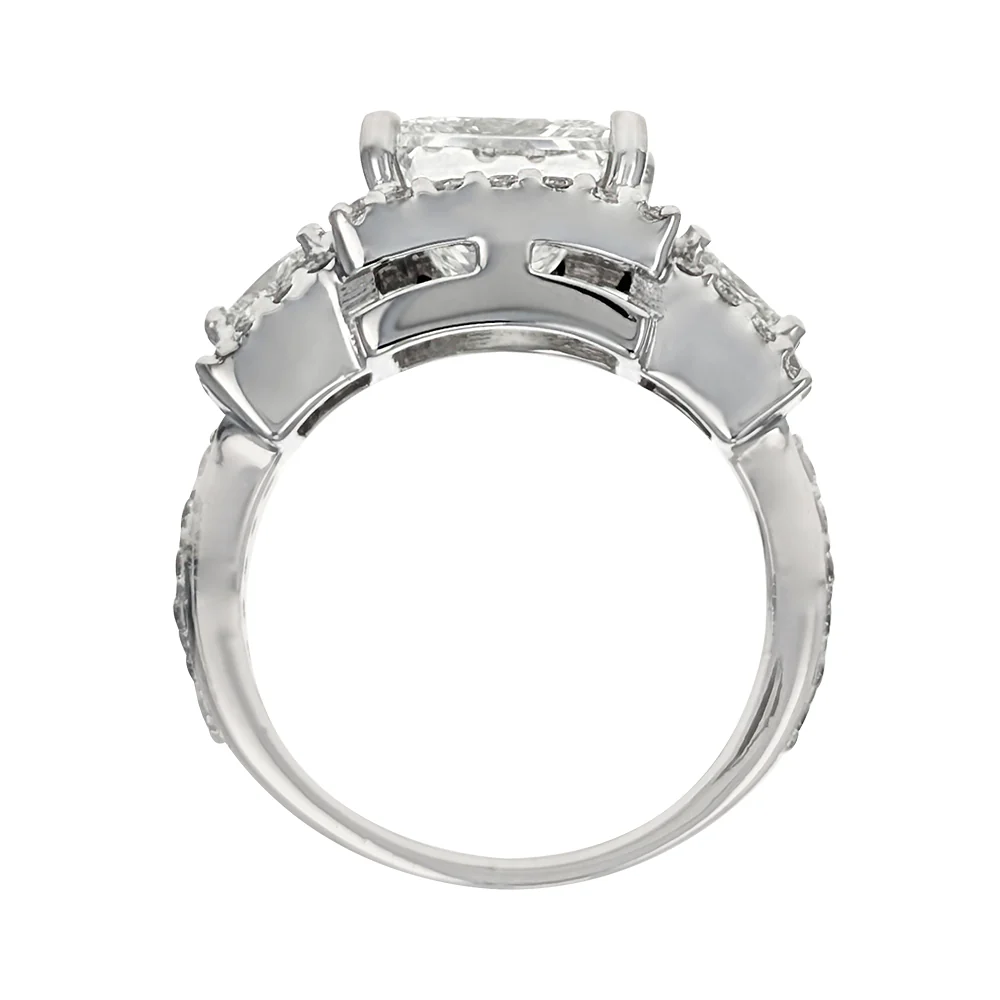 18K White Gold Princess Cut Diamond Three Stone Engagement Ring - Image 3