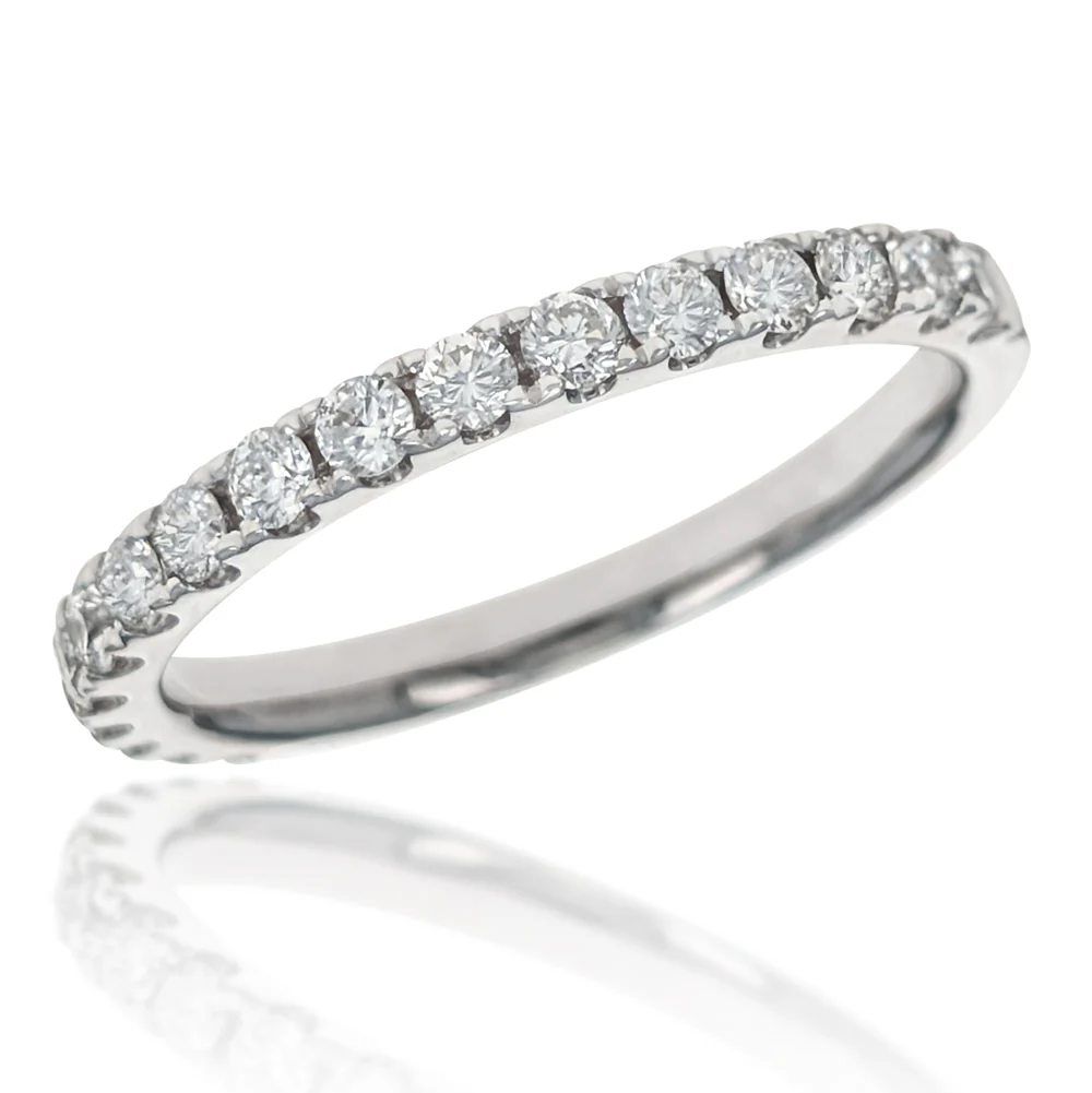 18K White Gold Round Brilliant Cut Diamond Band