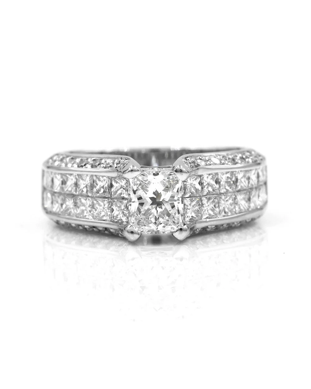 18KW 3 Sided Engagement Ring Invisible with Princess Center - Image 2