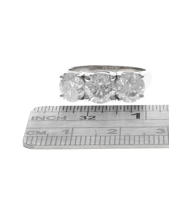 3.55ct 3 Stone Diamond Ring in White Gold - Image 3