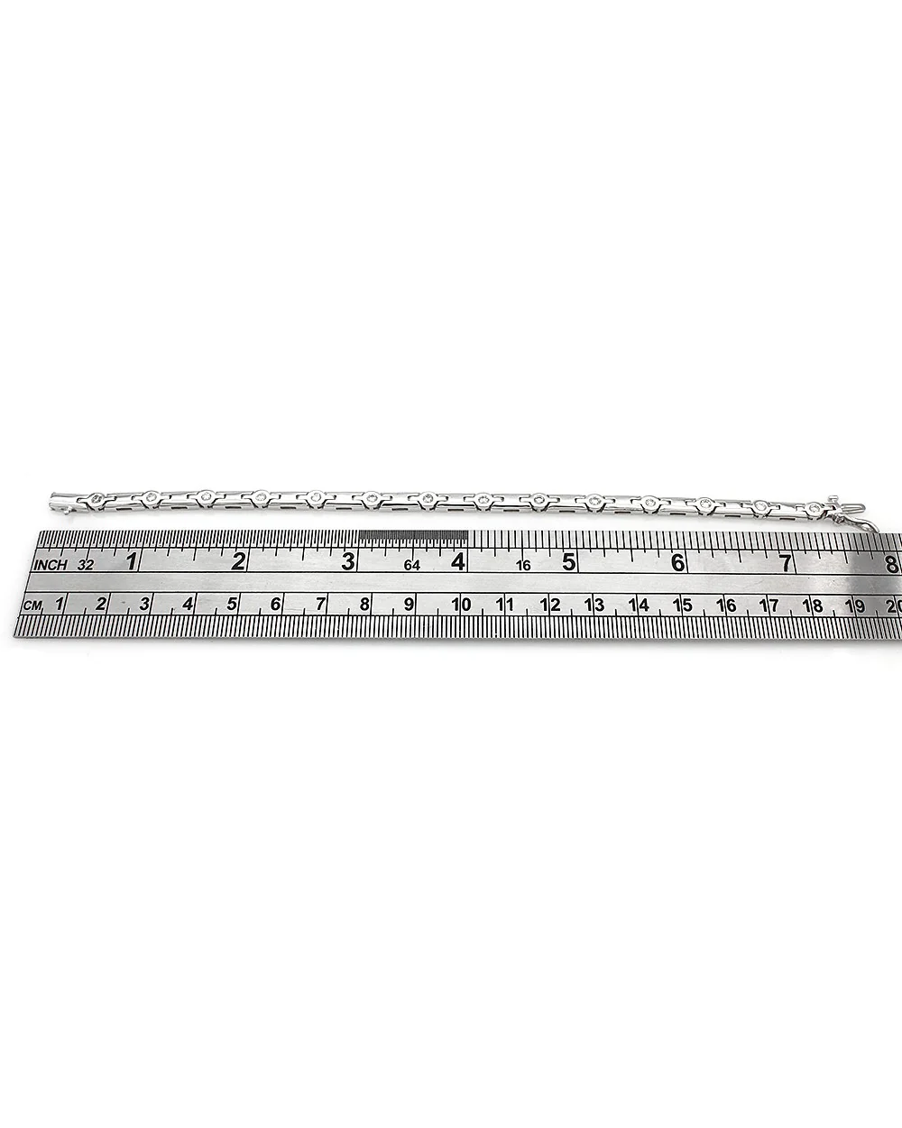 Alternating Diamond and Rectangular Link Inline Bracelet - Image 3