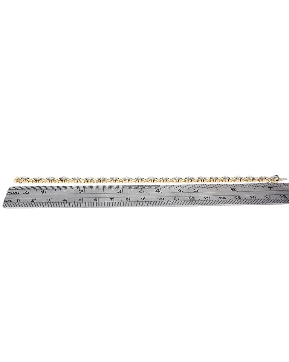 Alternating Diamond 'X' Link Bracelet in Yellow Gold - Image 3