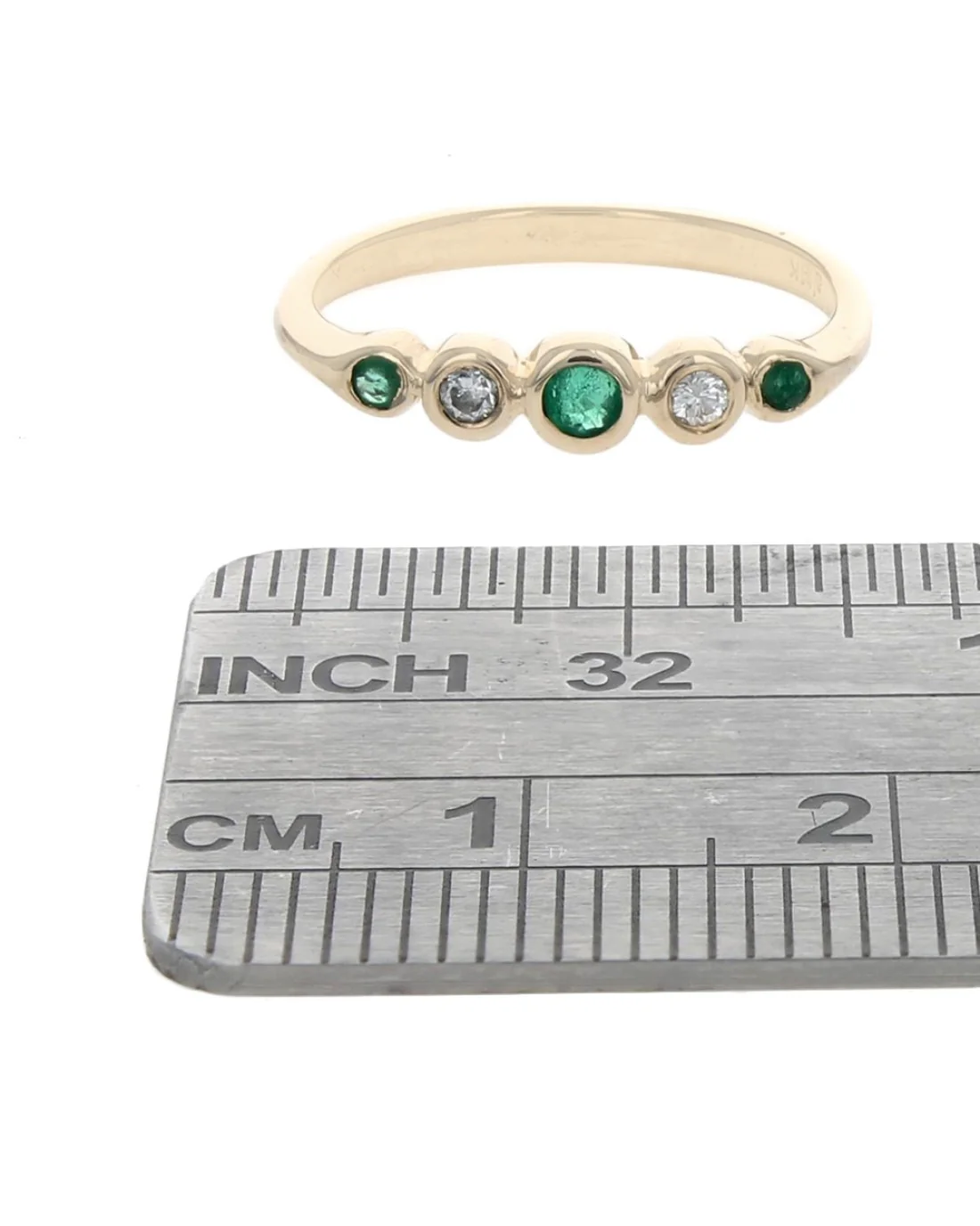 Alternating Emerald and Diamond Ring in Yellow Gold - Image 3