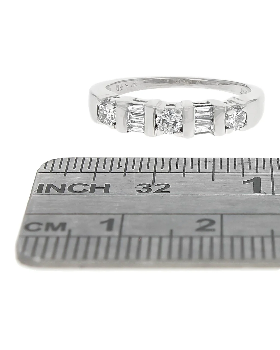 Alternating Round and Baguette Diamond Tapered Ring in White Gold - Image 3