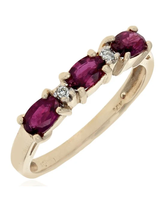 Alternating Sapphire and Diamond Ring in Yellow Gold
