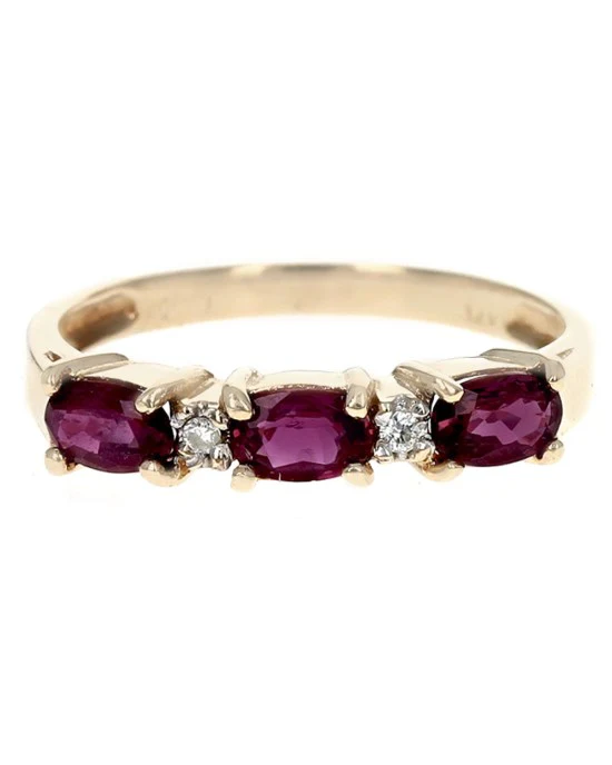 Alternating Sapphire and Diamond Ring in Yellow Gold - Image 2