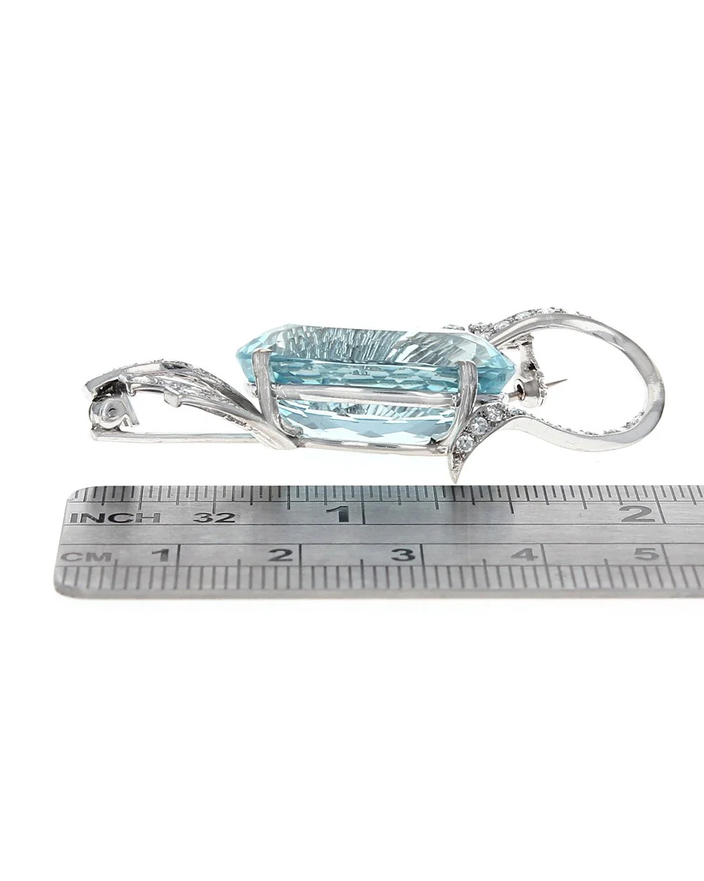 Aquamarine and Diamond Fashion Brooch in White Gold - Image 3