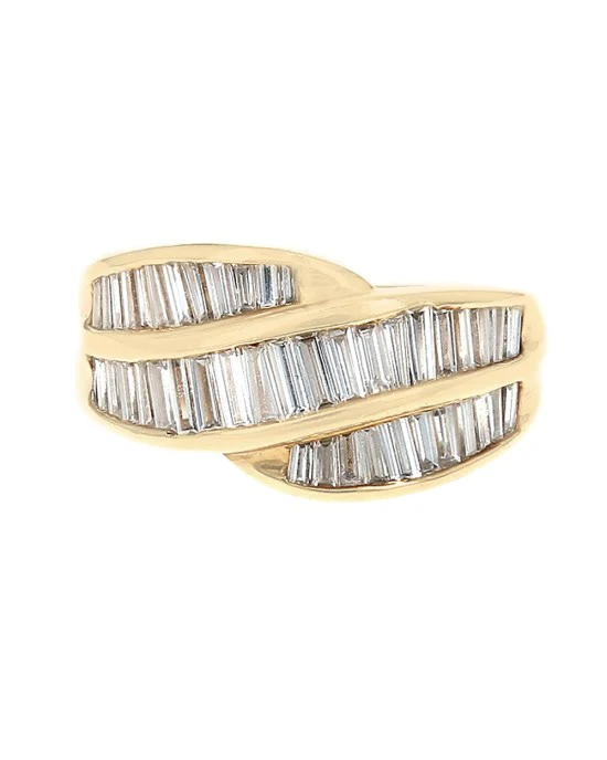 Baguette Diamond Crossover Ring in Yellow Gold - Image 2