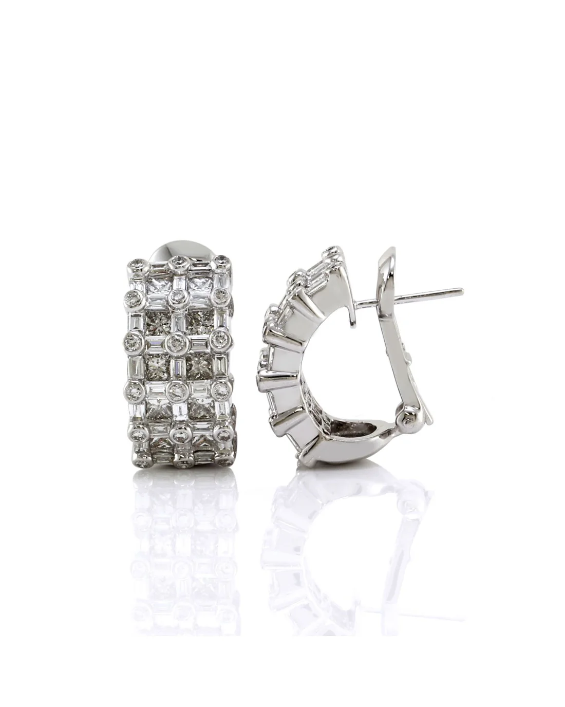 Brilliant Stars Diamond Earrings in Gold - Image 2