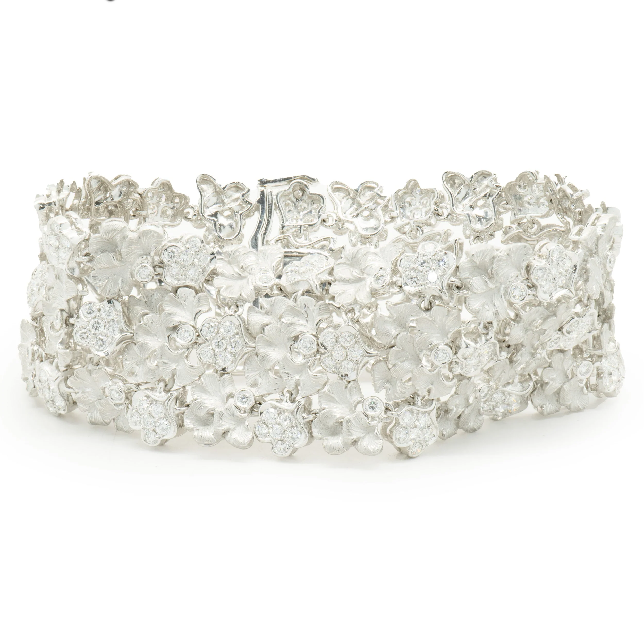 Carrera Y Carrera 14k White Gold Diamond Floral Bracelet