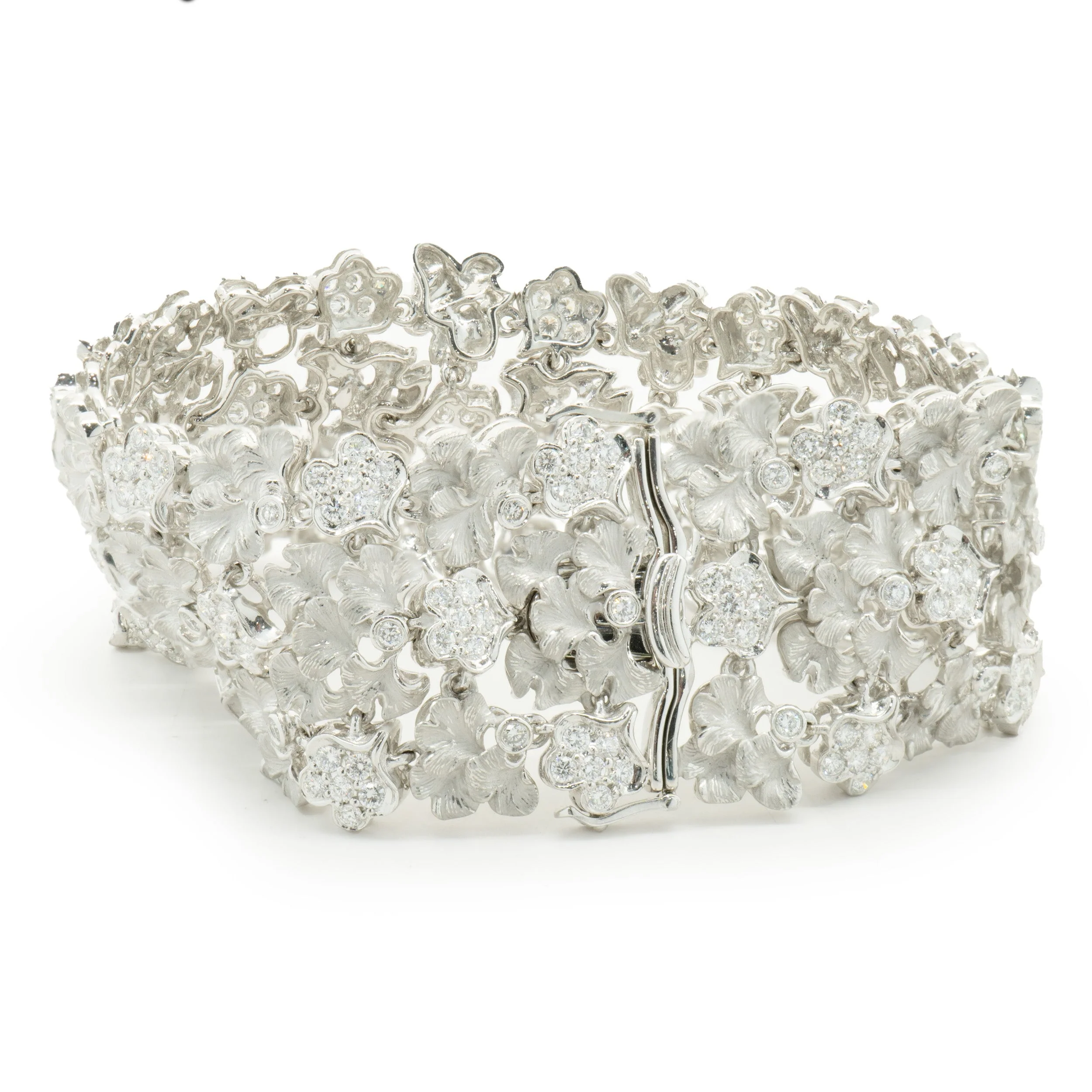 Carrera Y Carrera 14k White Gold Diamond Floral Bracelet - Image 3