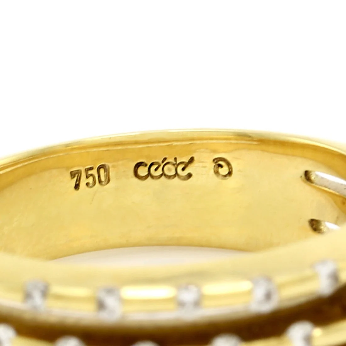 CEDE 18K Yellow Gold Three Row Diamond Ring - Image 6
