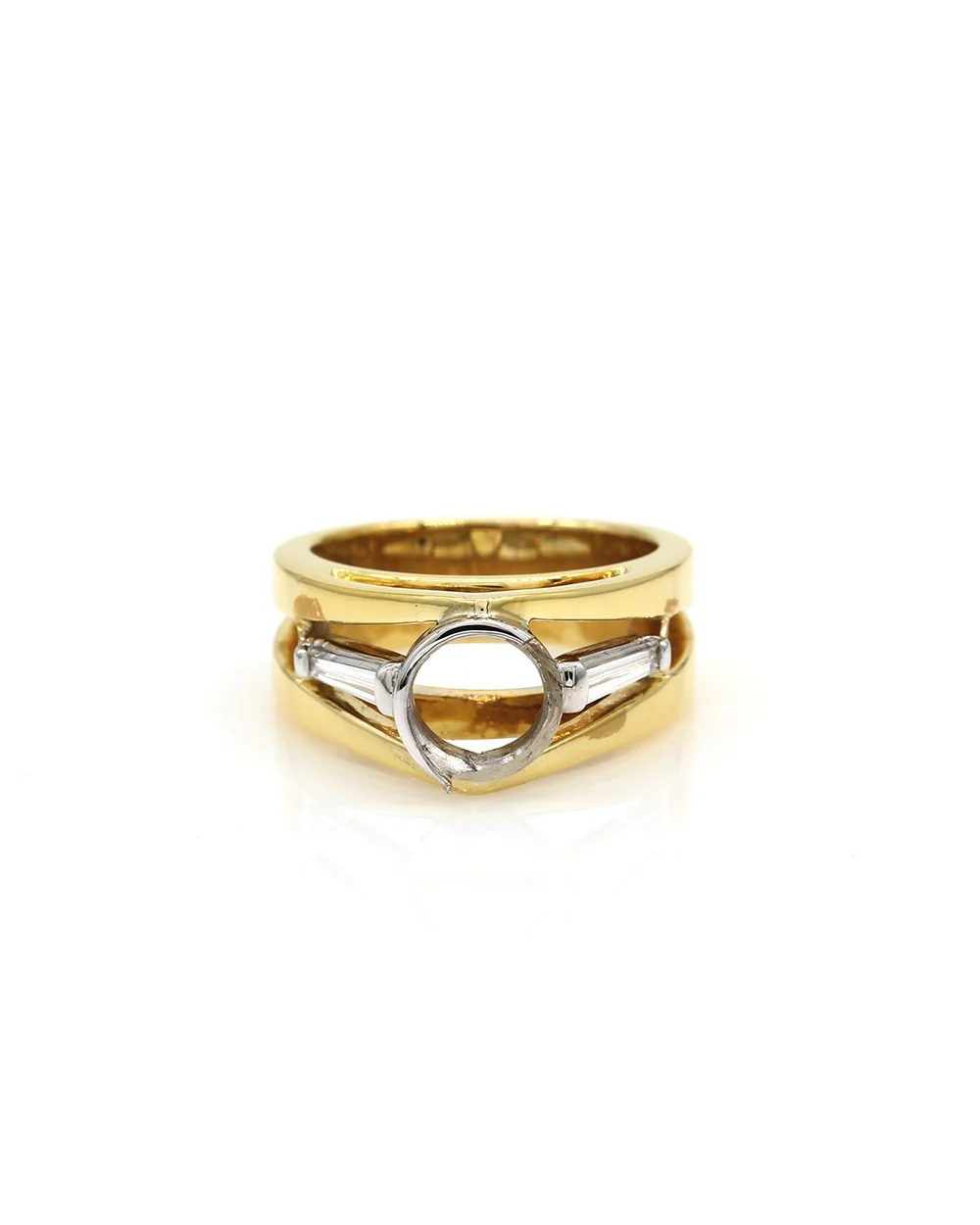 Channel Set Baguette Diamond Mounting in Platinum - Image 3