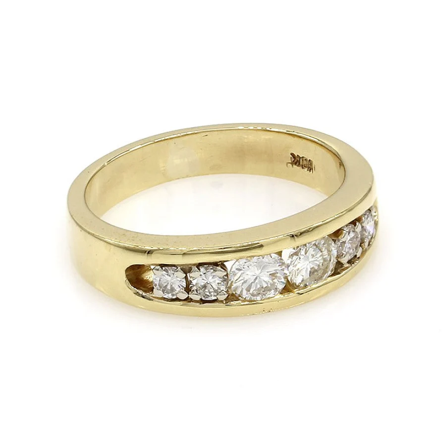 18K Yellow Gold Channel Set Graduated Diamond Ring - Image 3