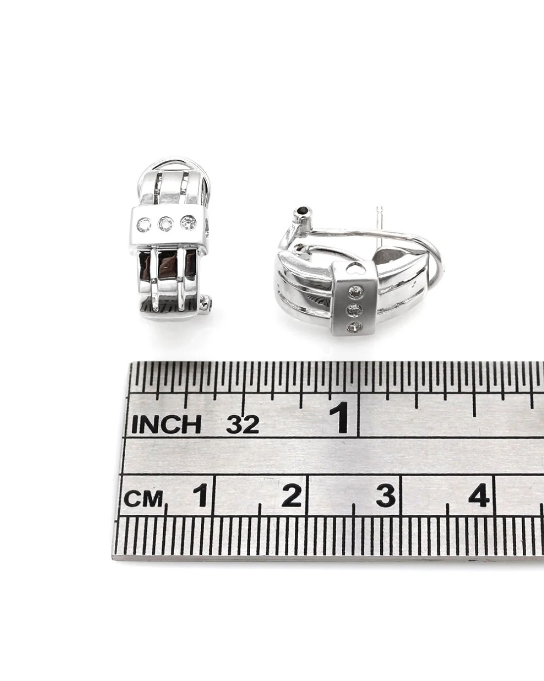Diamond Bar Curved Earrings - Image 3