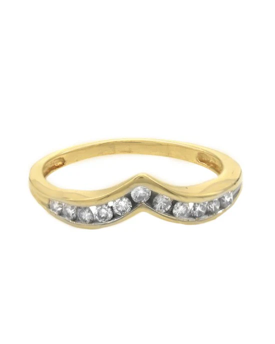 Diamond Chevron Ring in Yellow Gold - Image 2