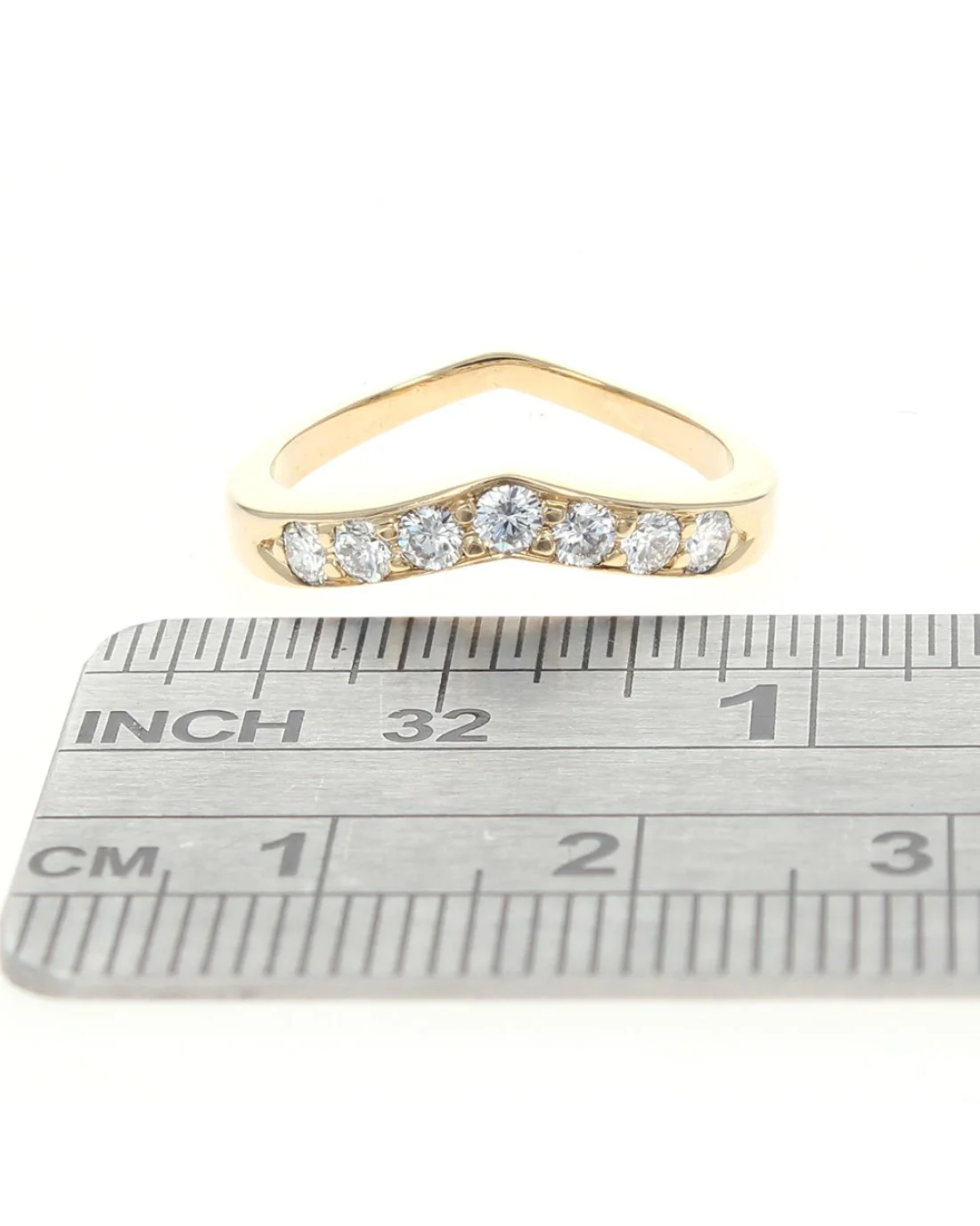 Diamond Chevron Ring in Yellow Gold - Image 3